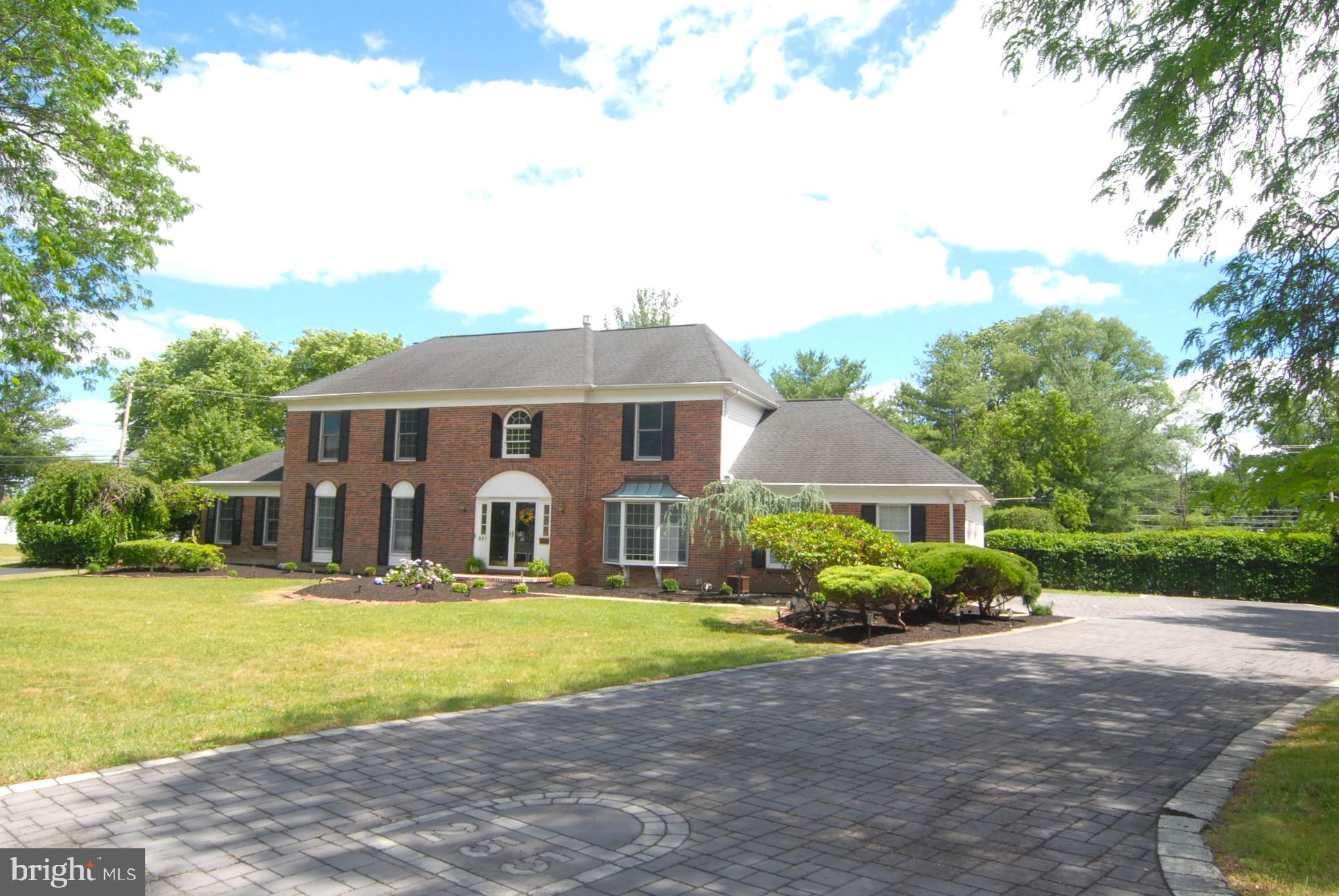 LAKEVIEW ESTS - Residential