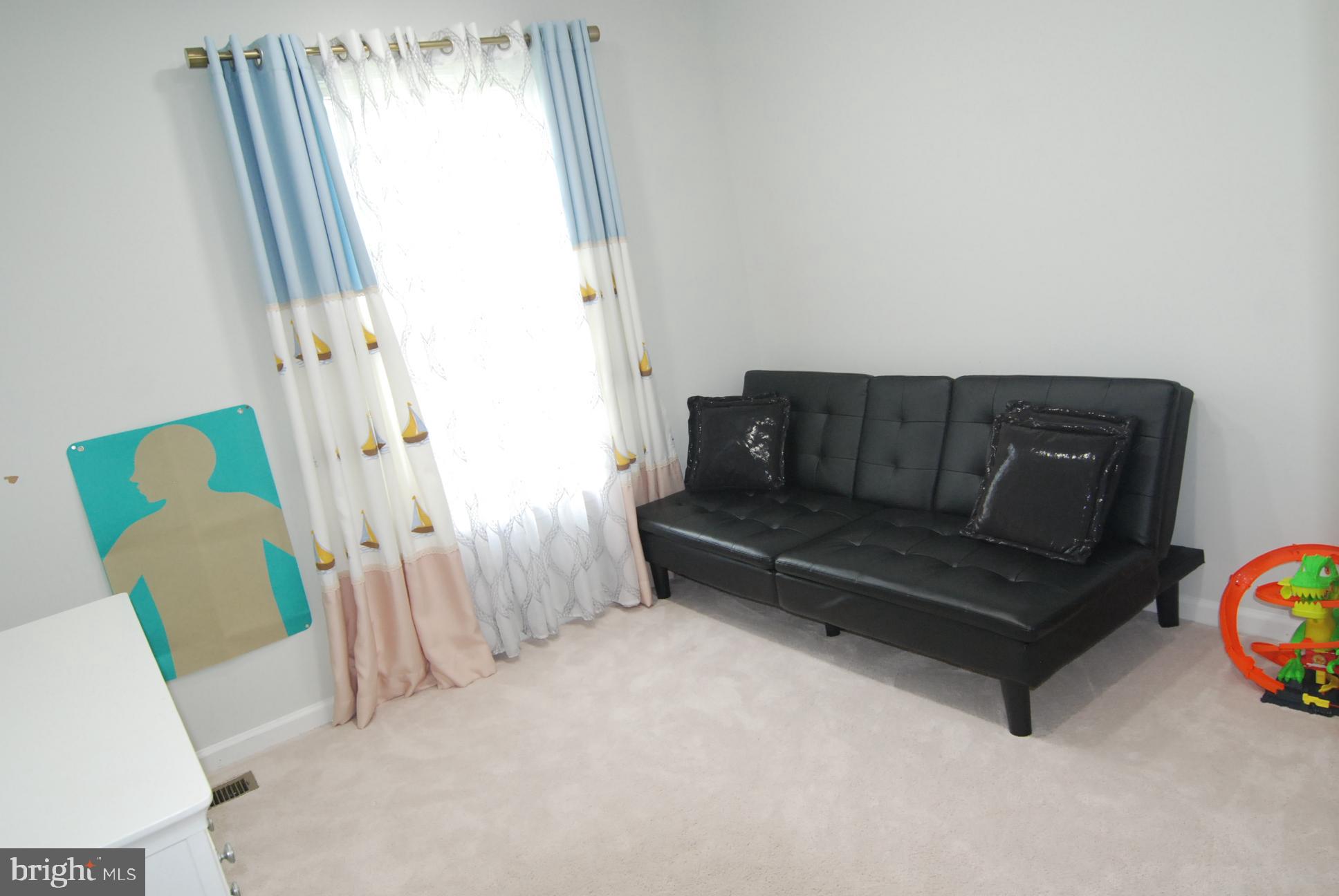 LAKEVIEW ESTS - Residential