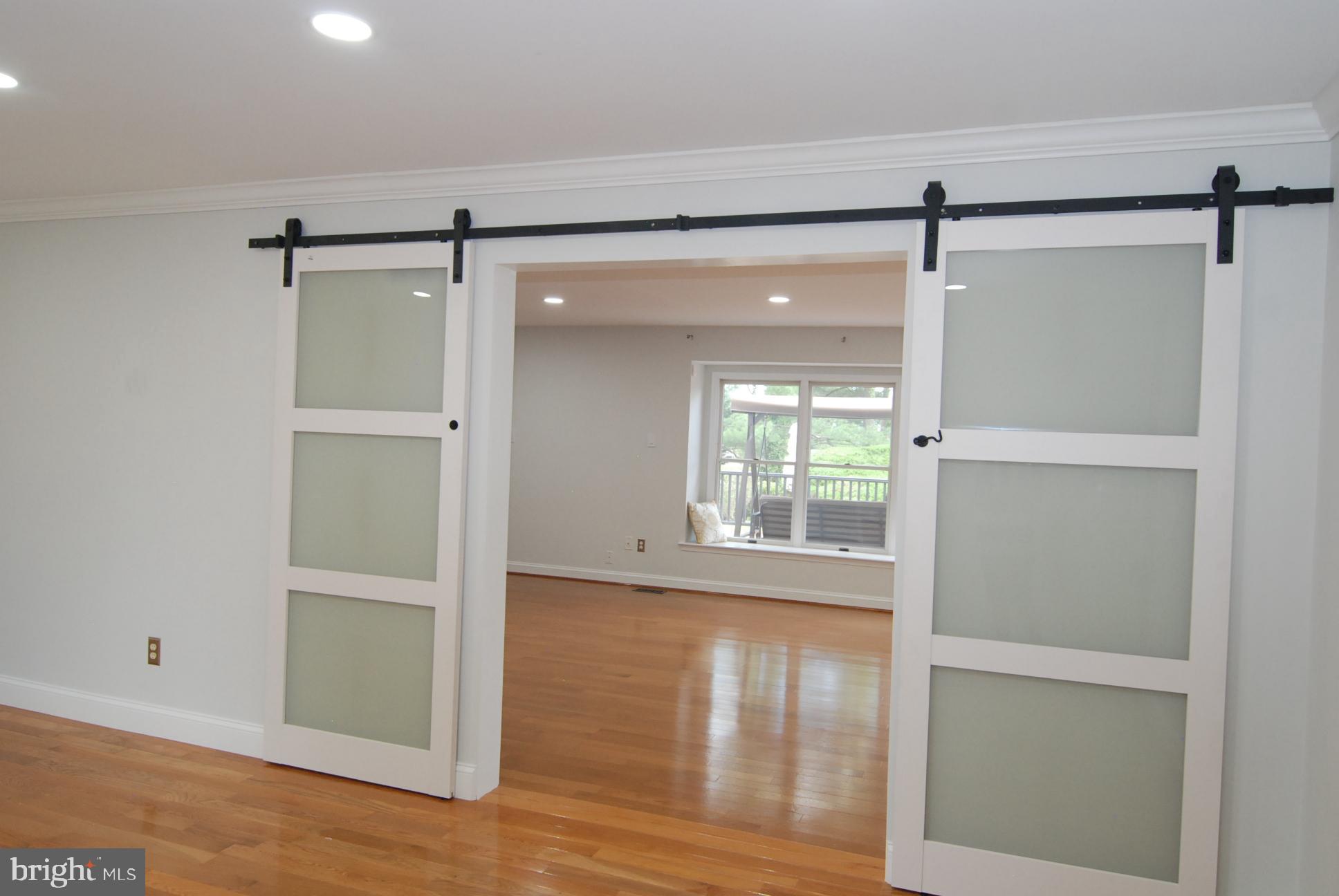 LAKEVIEW ESTS - Residential