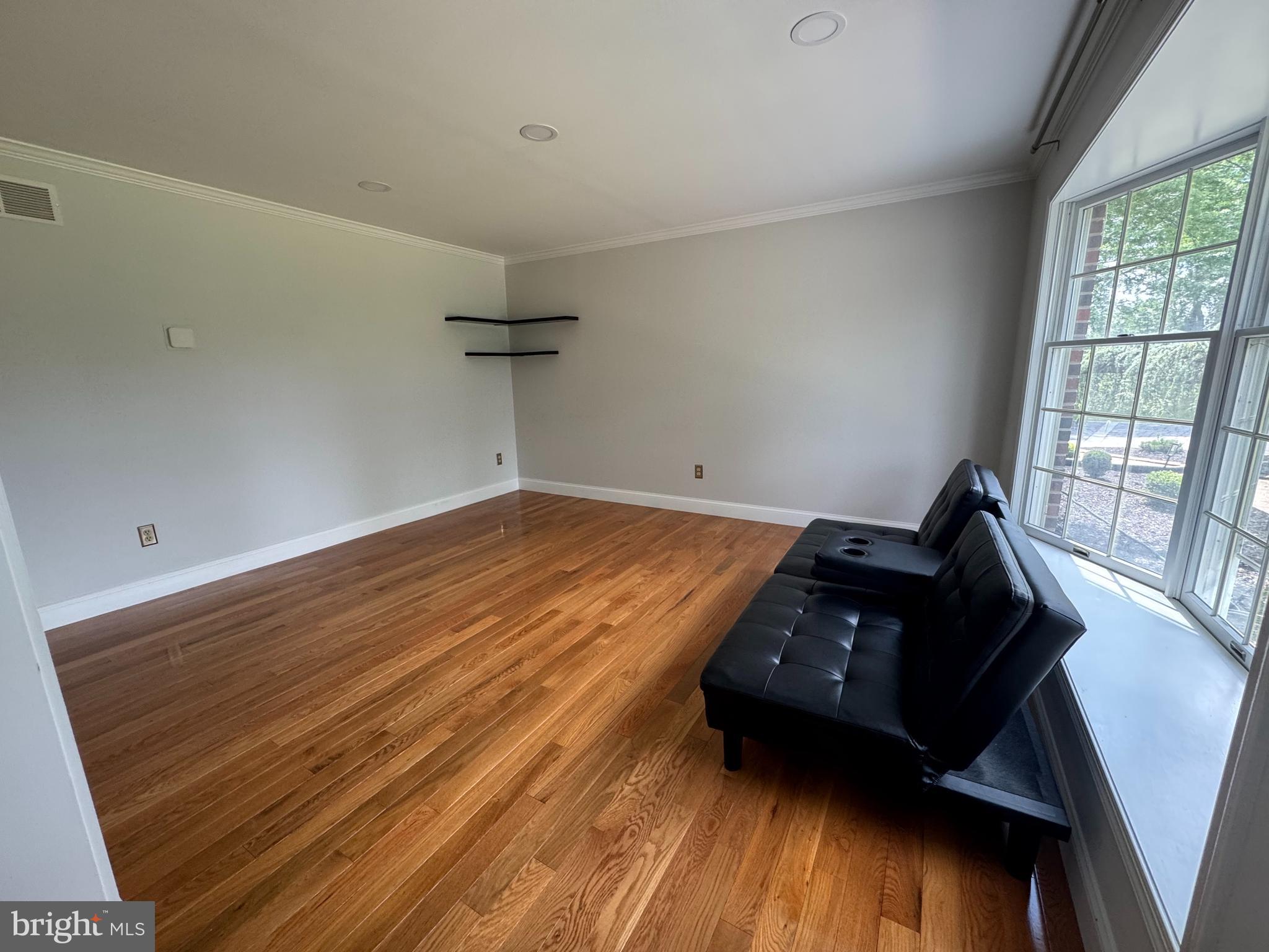 LAKEVIEW ESTS - Residential