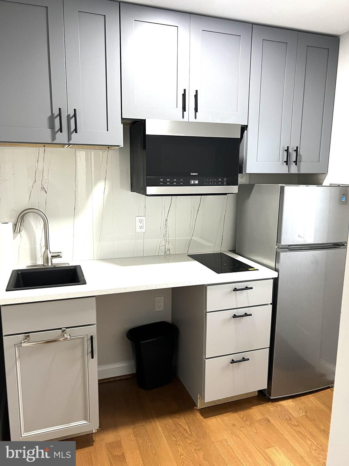LAKEVIEW ESTS - Residential