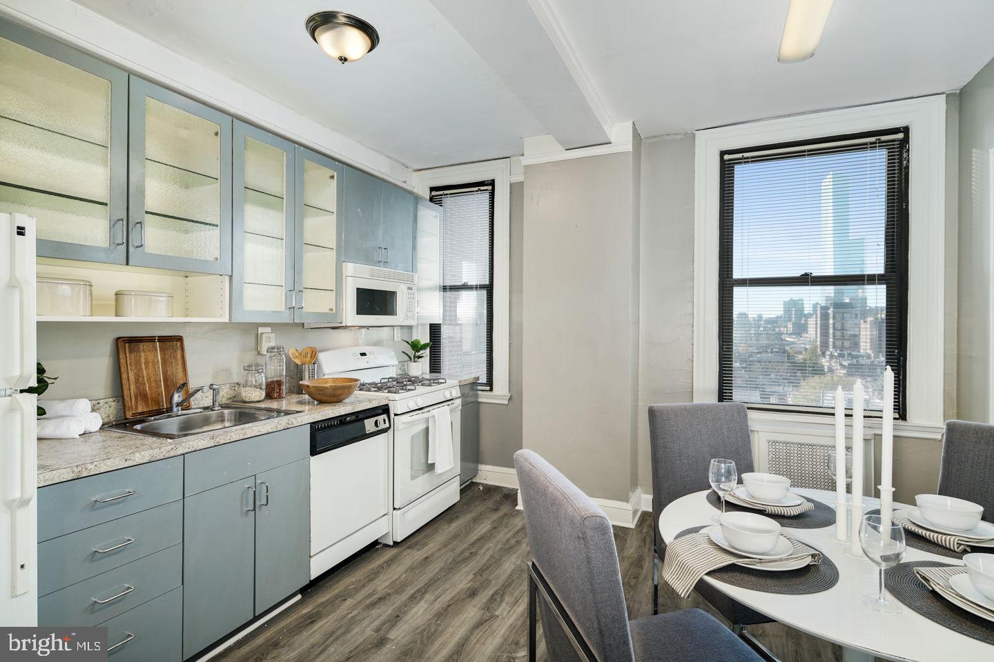RITTENHOUSE SQUARE - Residential Lease