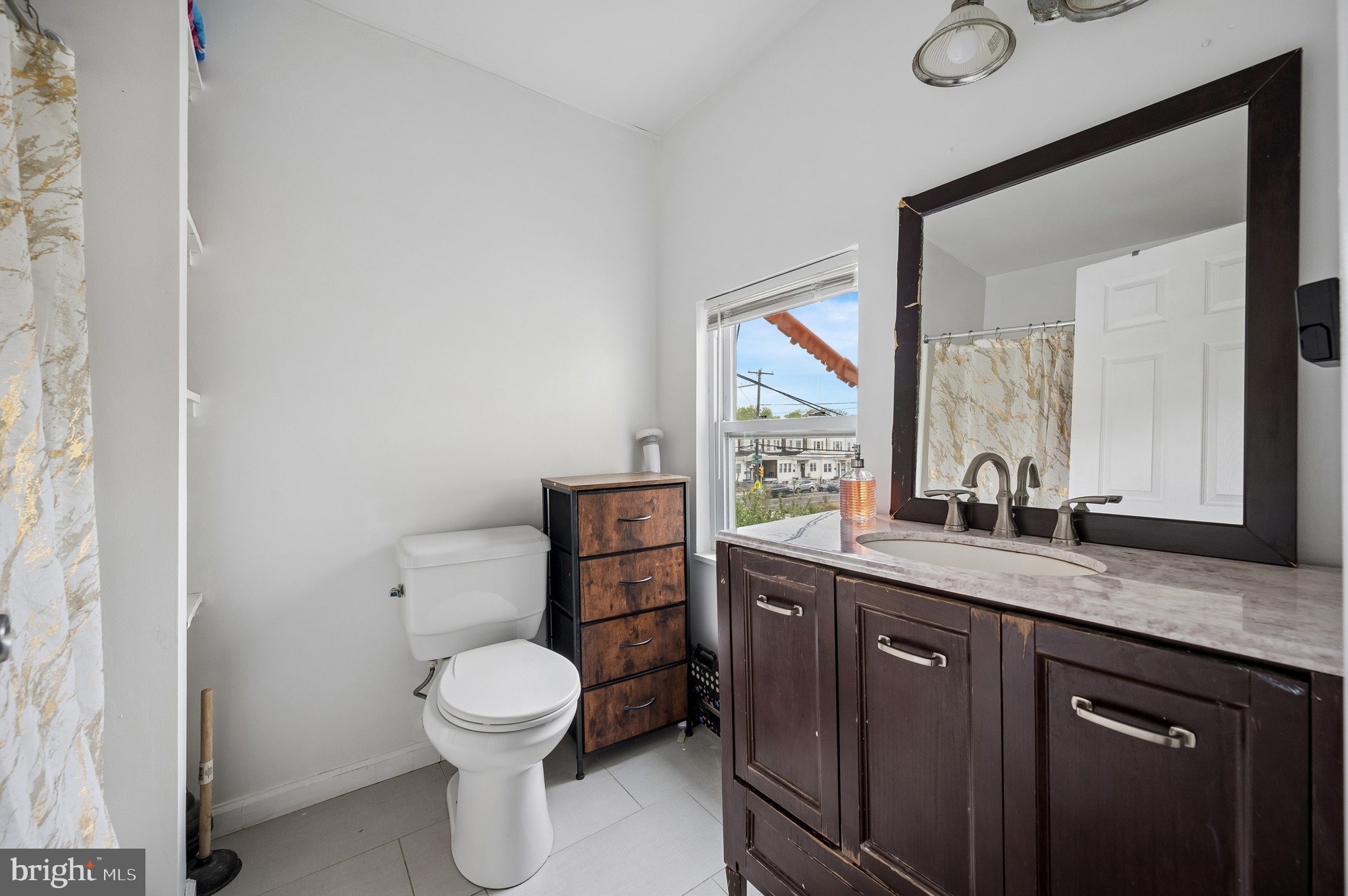 PHILADELPHIA (SOUTHWEST) - Residential