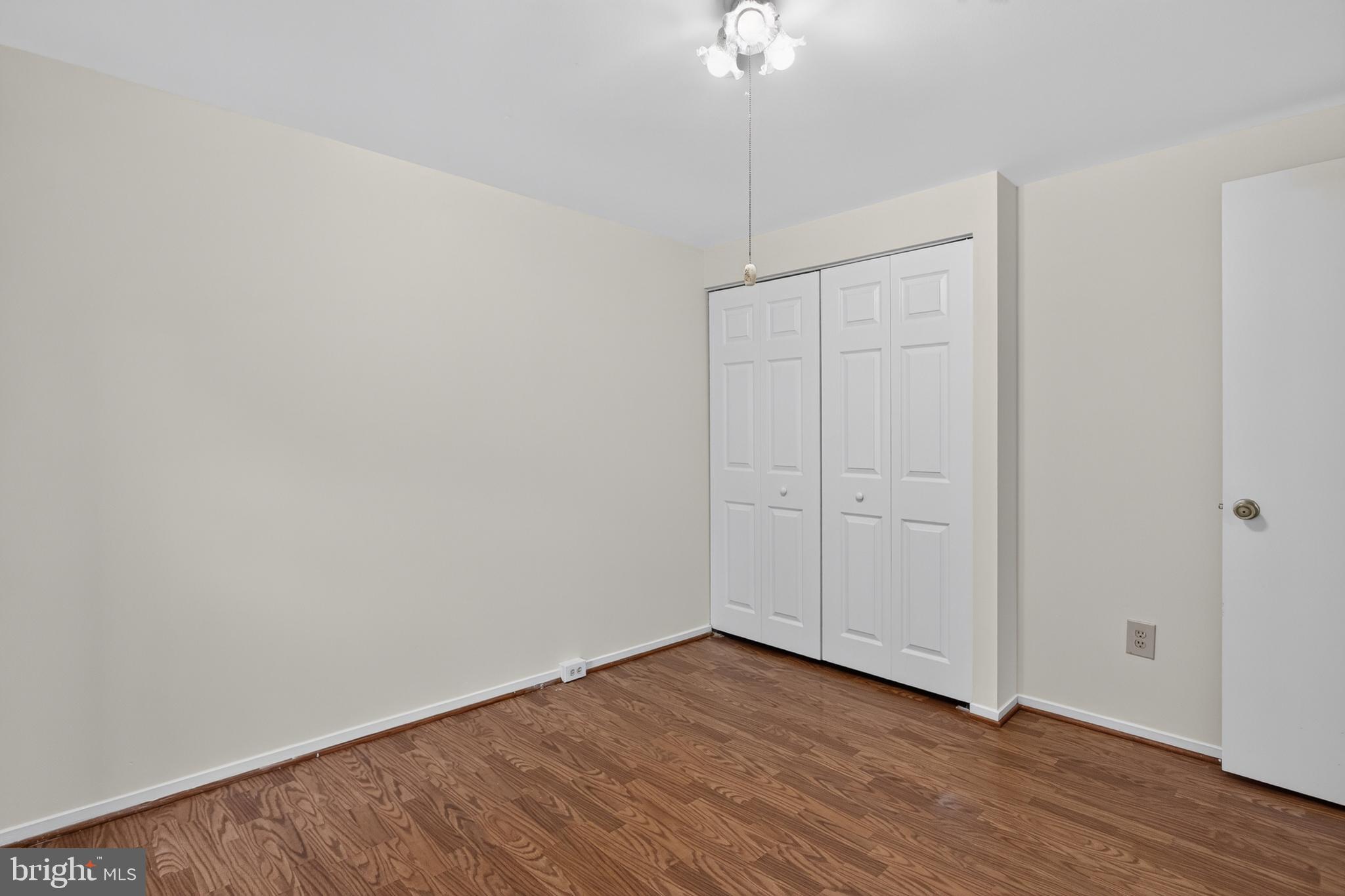 MIDDLEBRIDGE - Residential