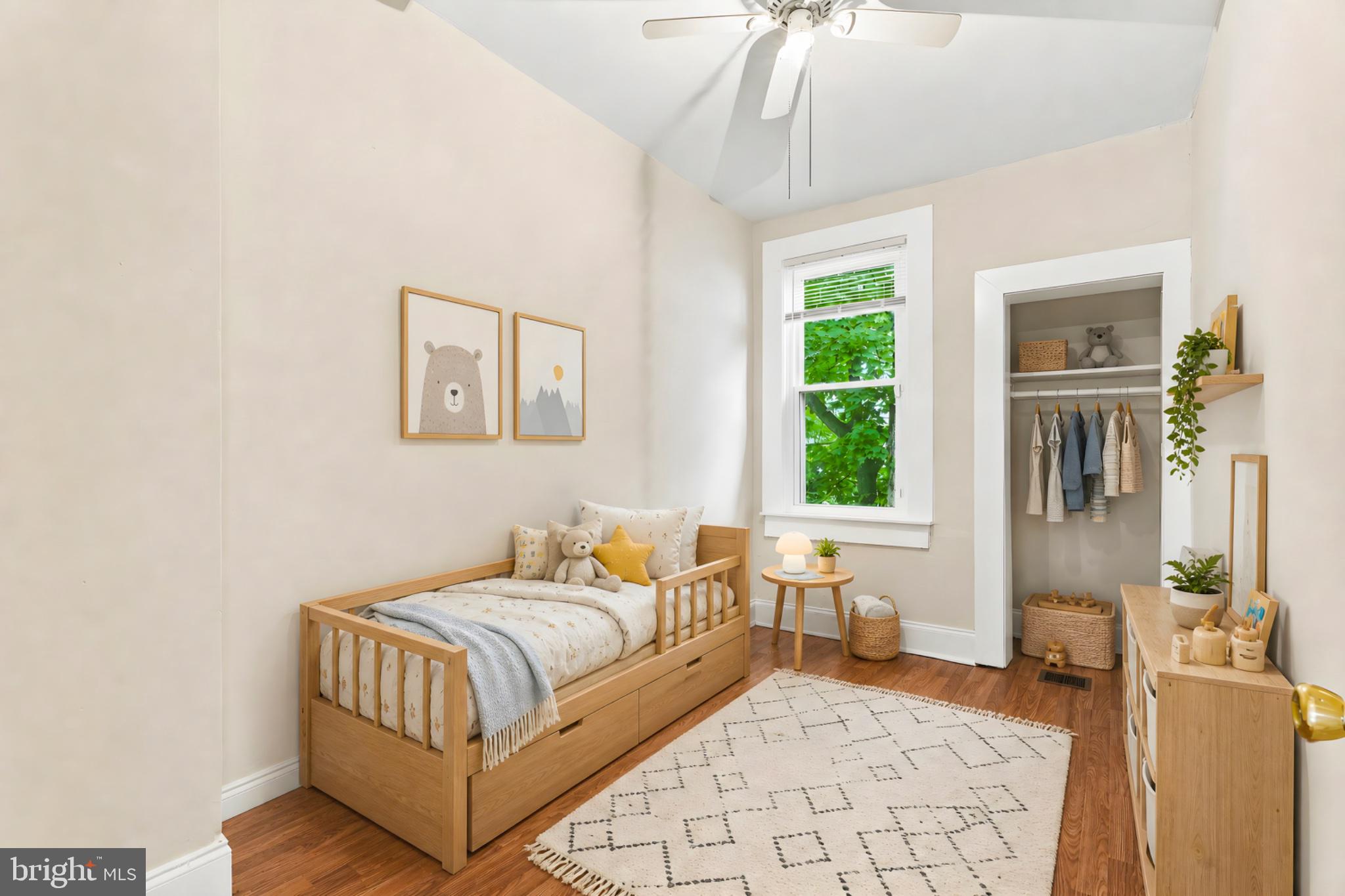EDGEWOOD - Residential