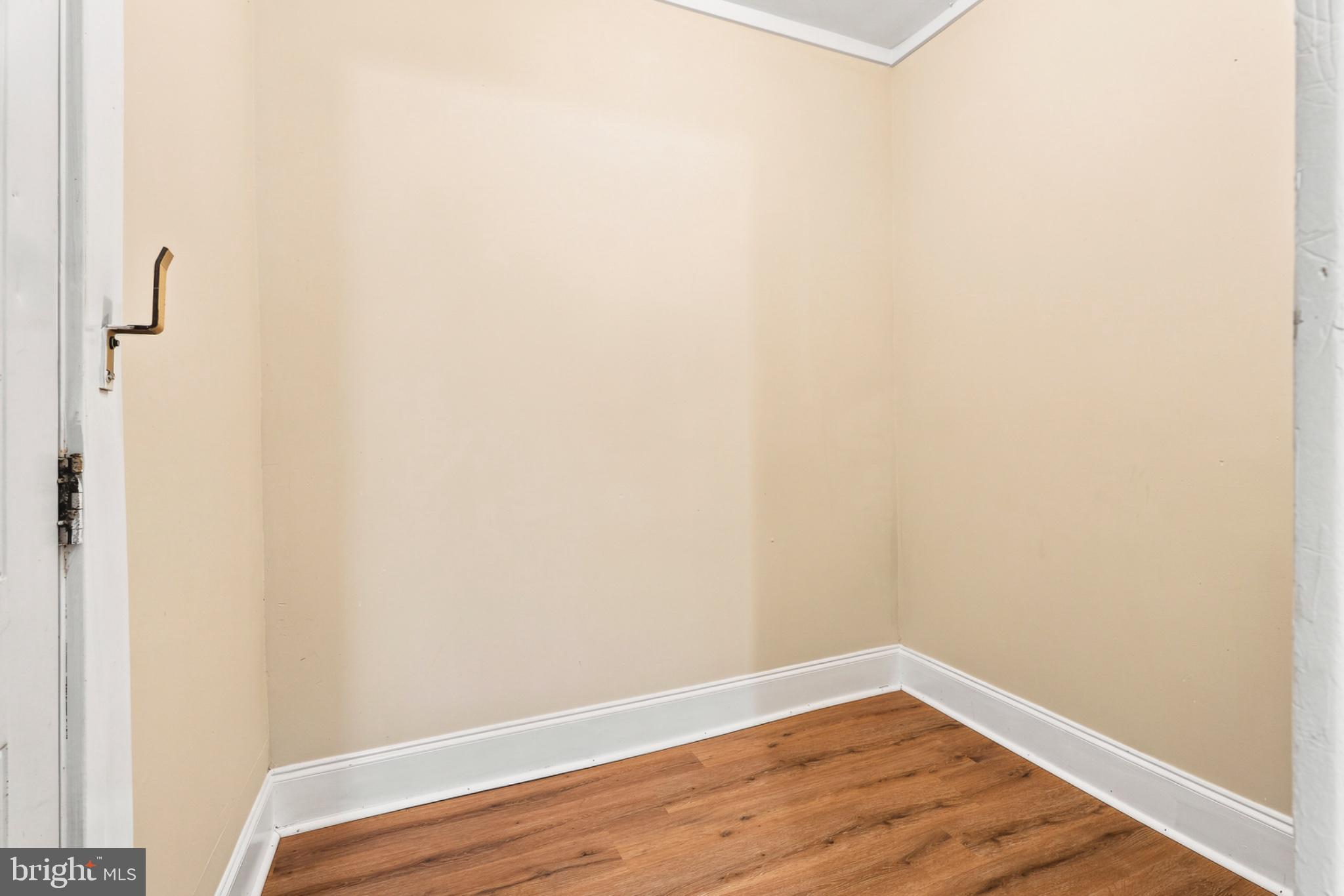 EDGEWOOD - Residential