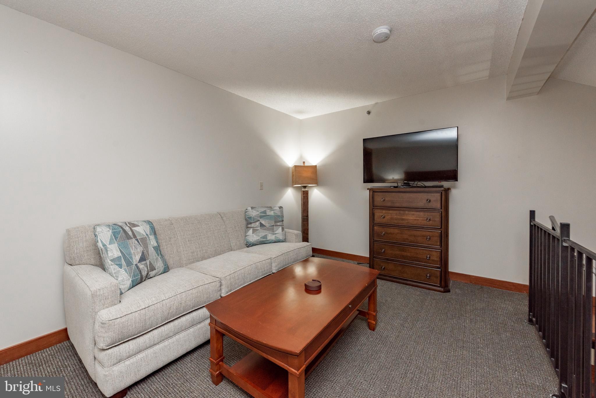 SILVER TREE SUITES - Residential