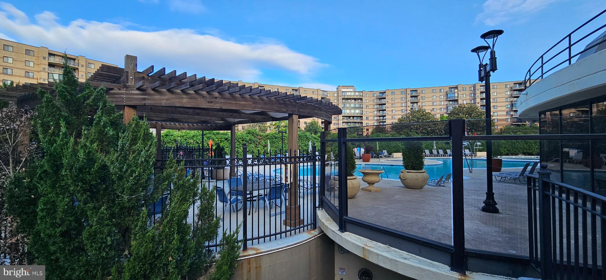 ROTONDA - Residential