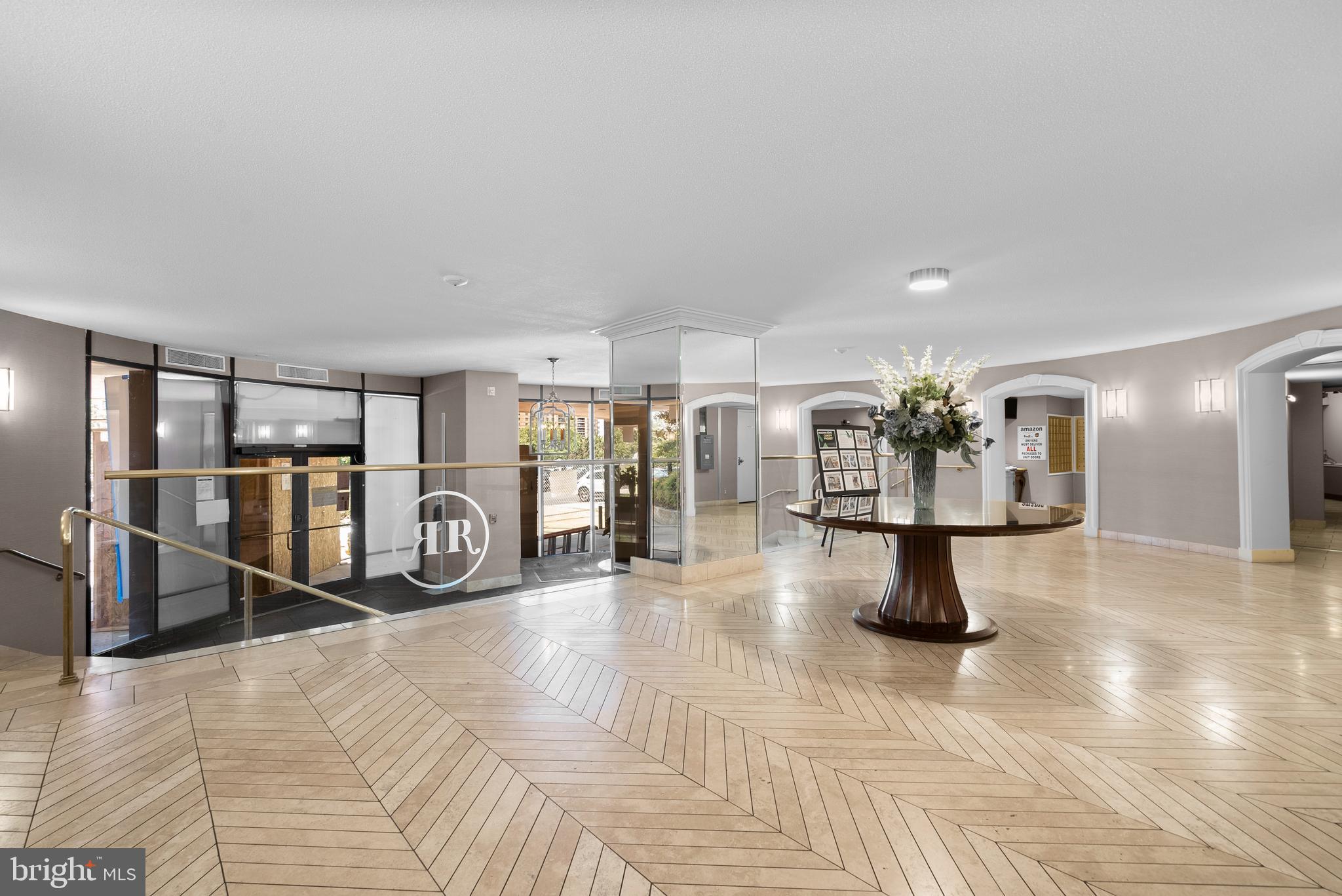 ROTONDA - Residential