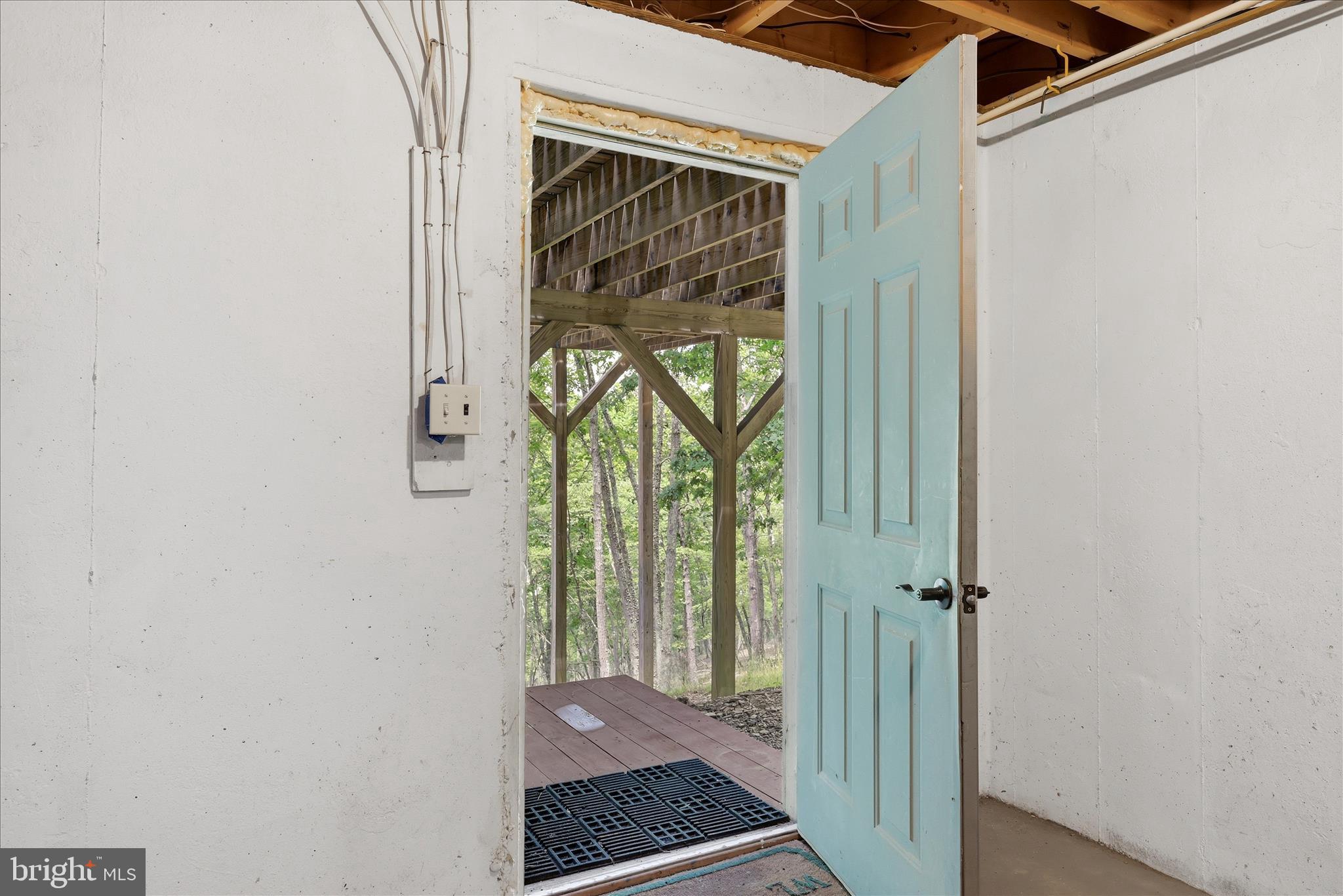 THE CROSSING AT GREAT CACAPON - Residential