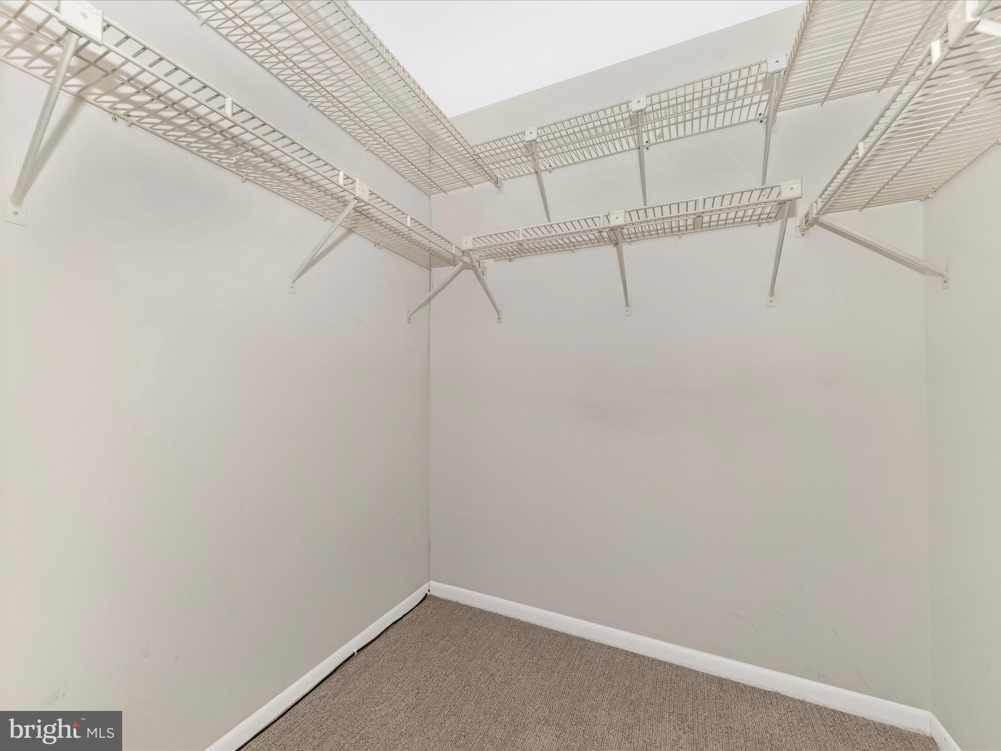 LEISURE WORLD - Residential