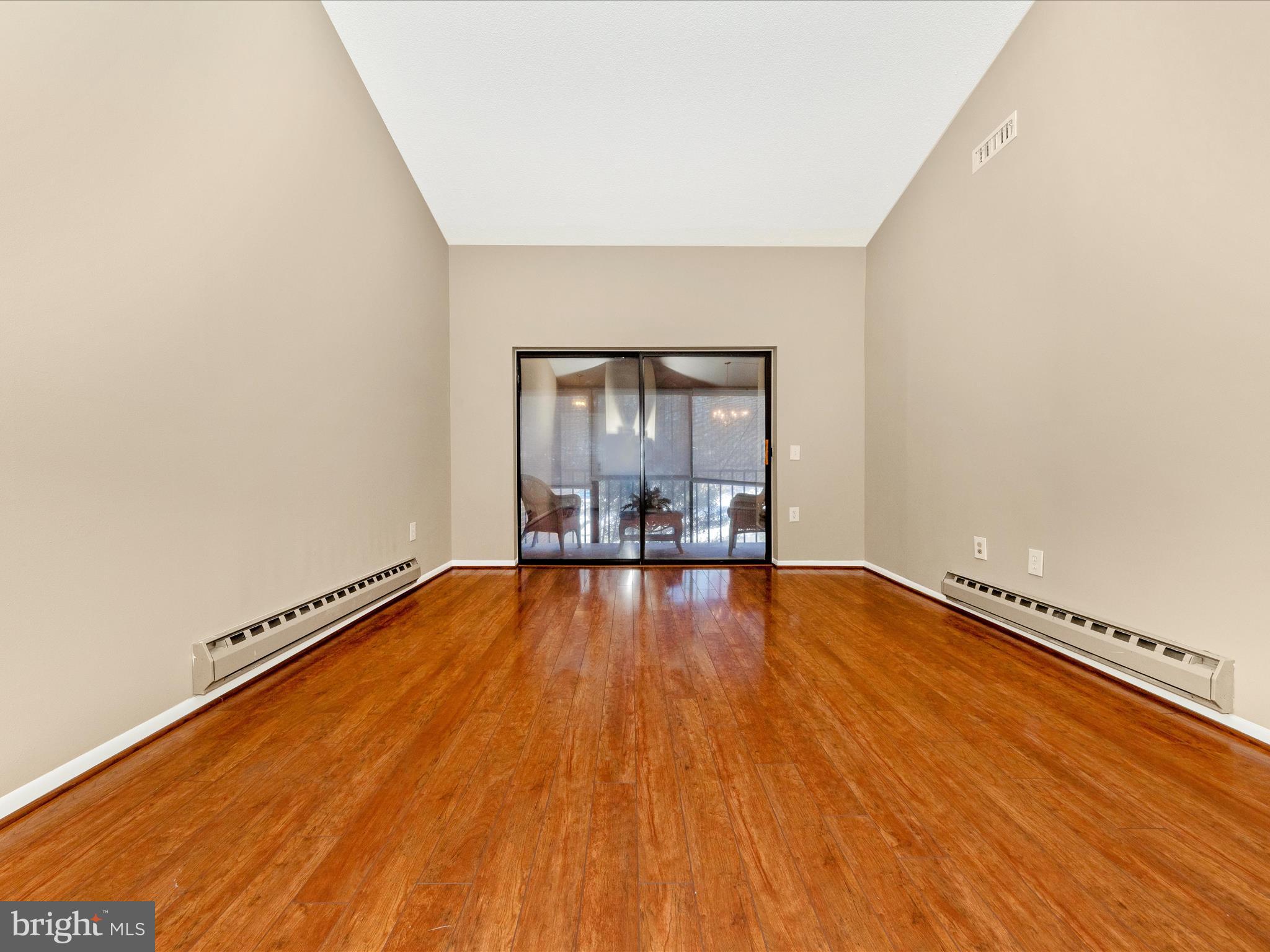 LEISURE WORLD - Residential