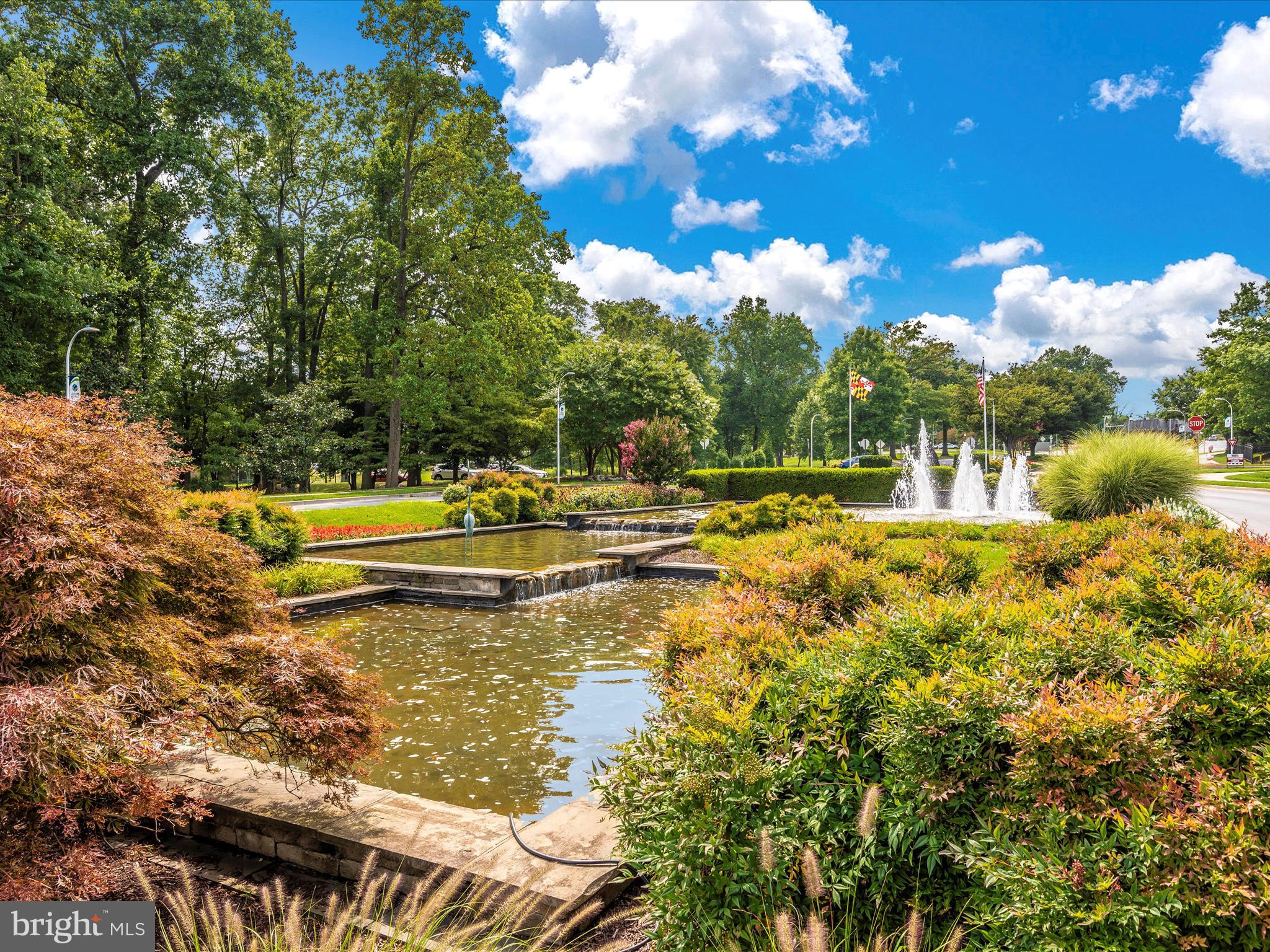LEISURE WORLD - Residential