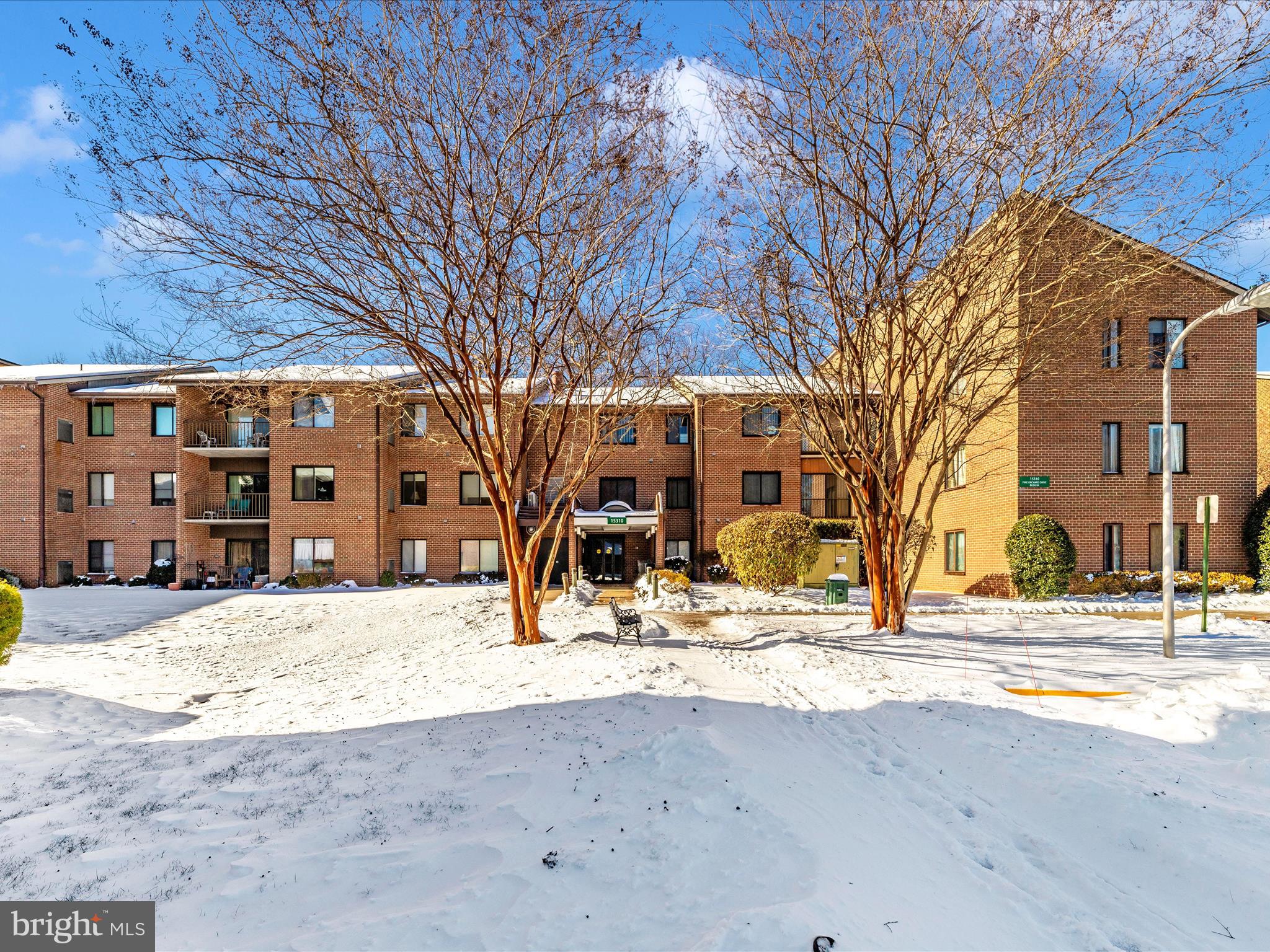 LEISURE WORLD - Residential