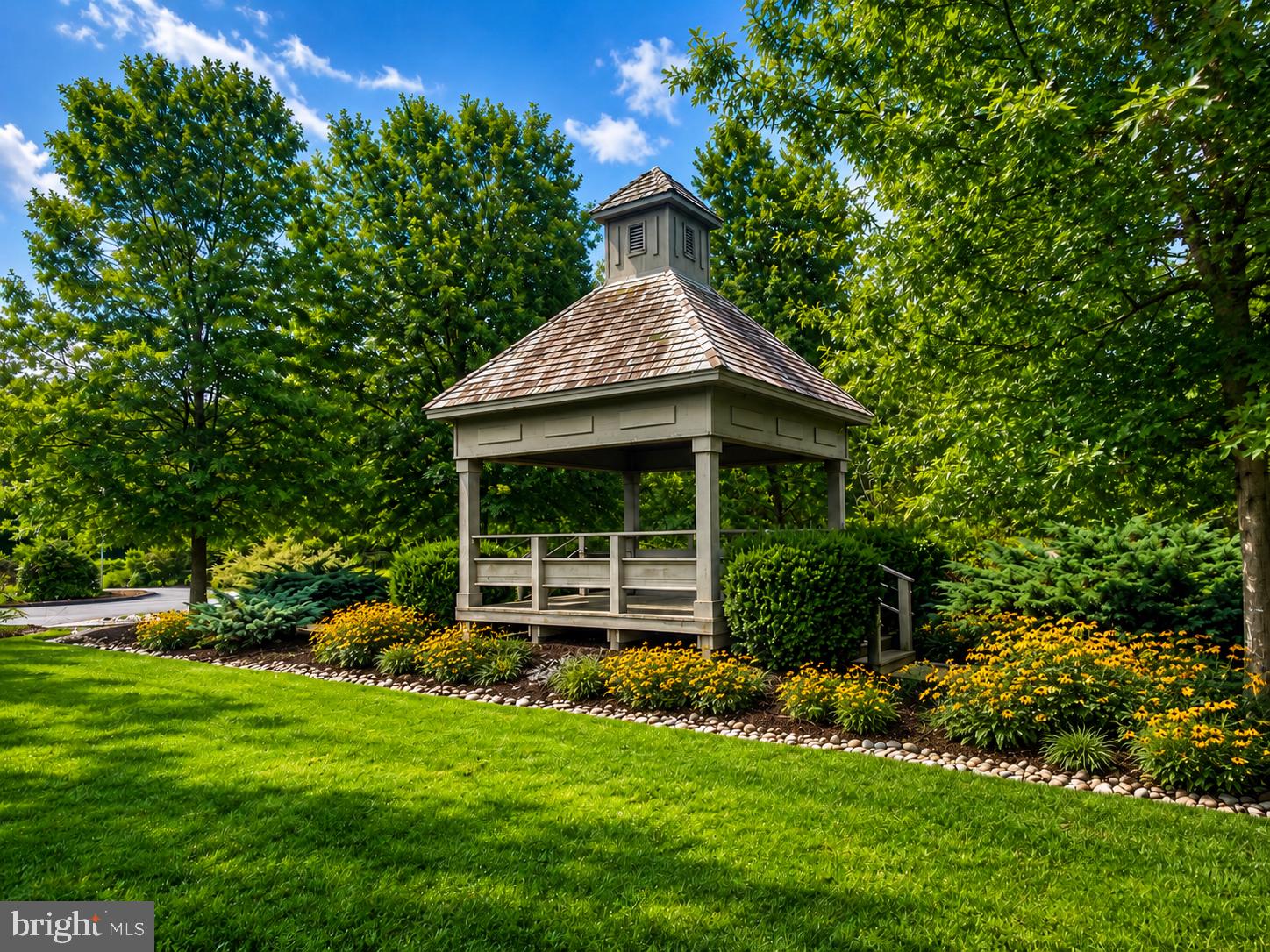 POTNETS LAKESIDE - Residential