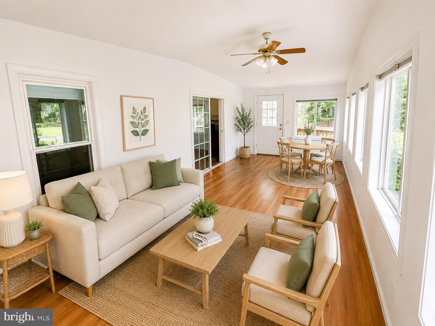 POTNETS LAKESIDE - Residential