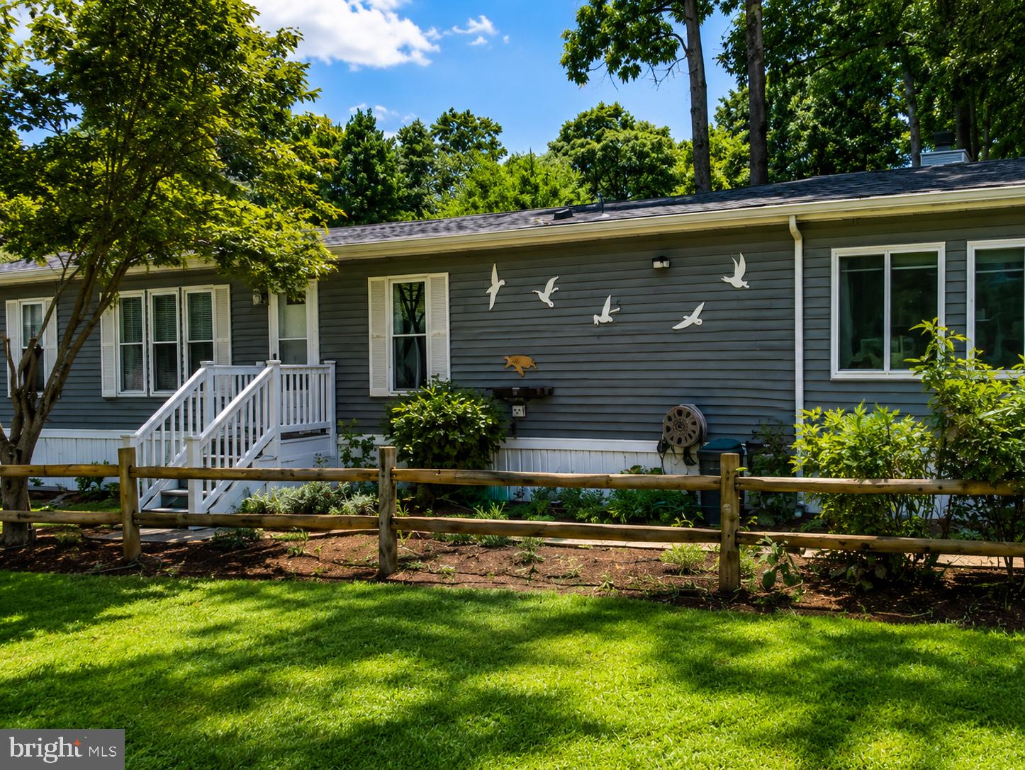 POTNETS LAKESIDE - Residential