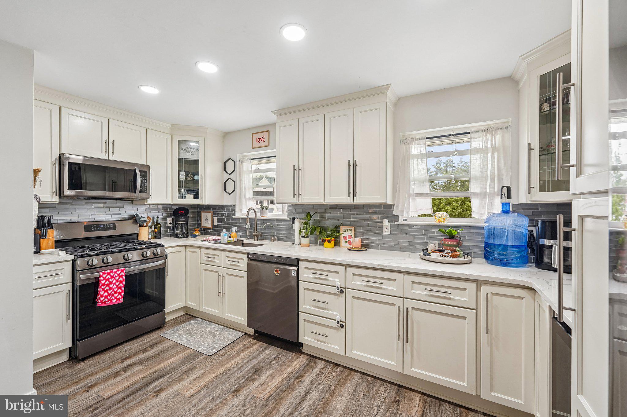 ROBERTS PARK - Residential