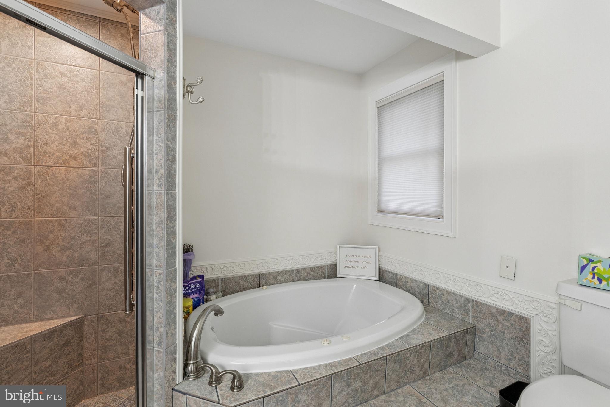 BOWLEYS QUARTERS - Residential