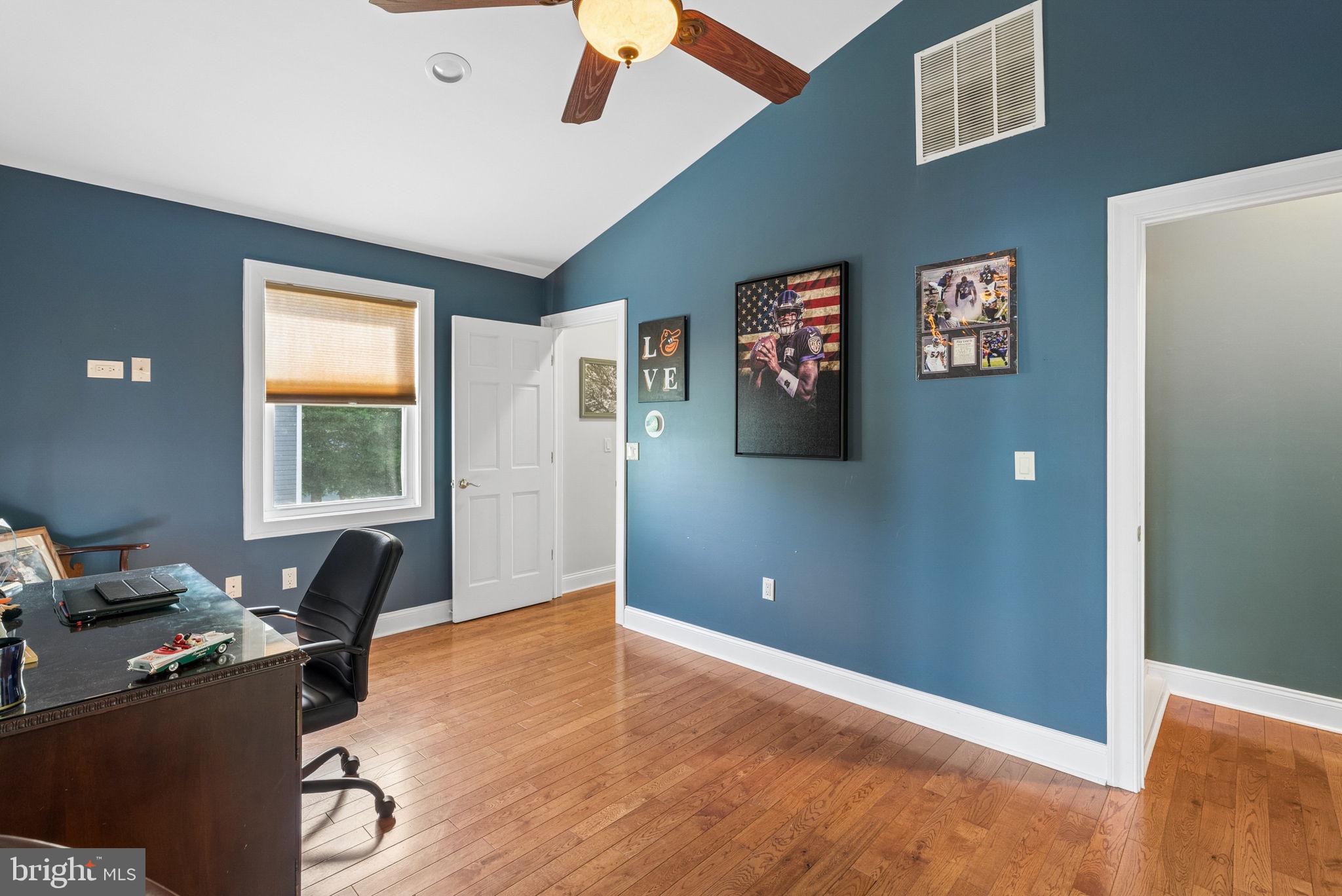 BOWLEYS QUARTERS - Residential