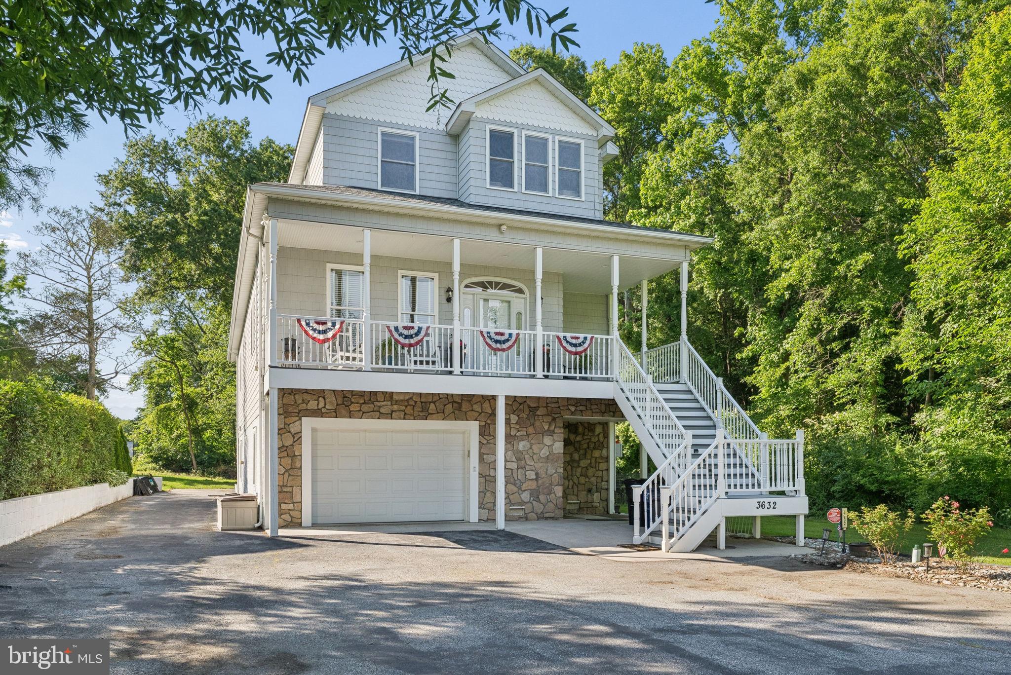 BOWLEYS QUARTERS - Residential