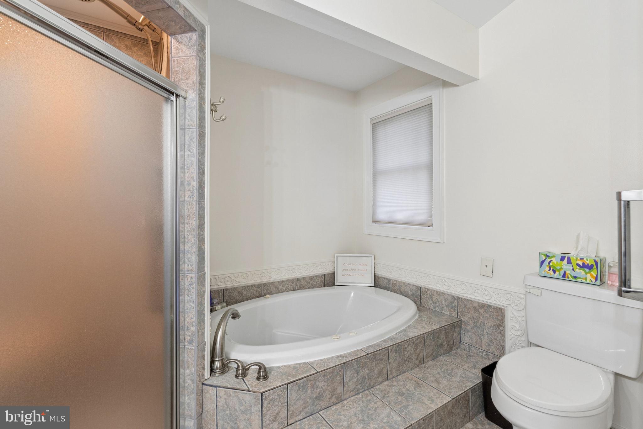 BOWLEYS QUARTERS - Residential