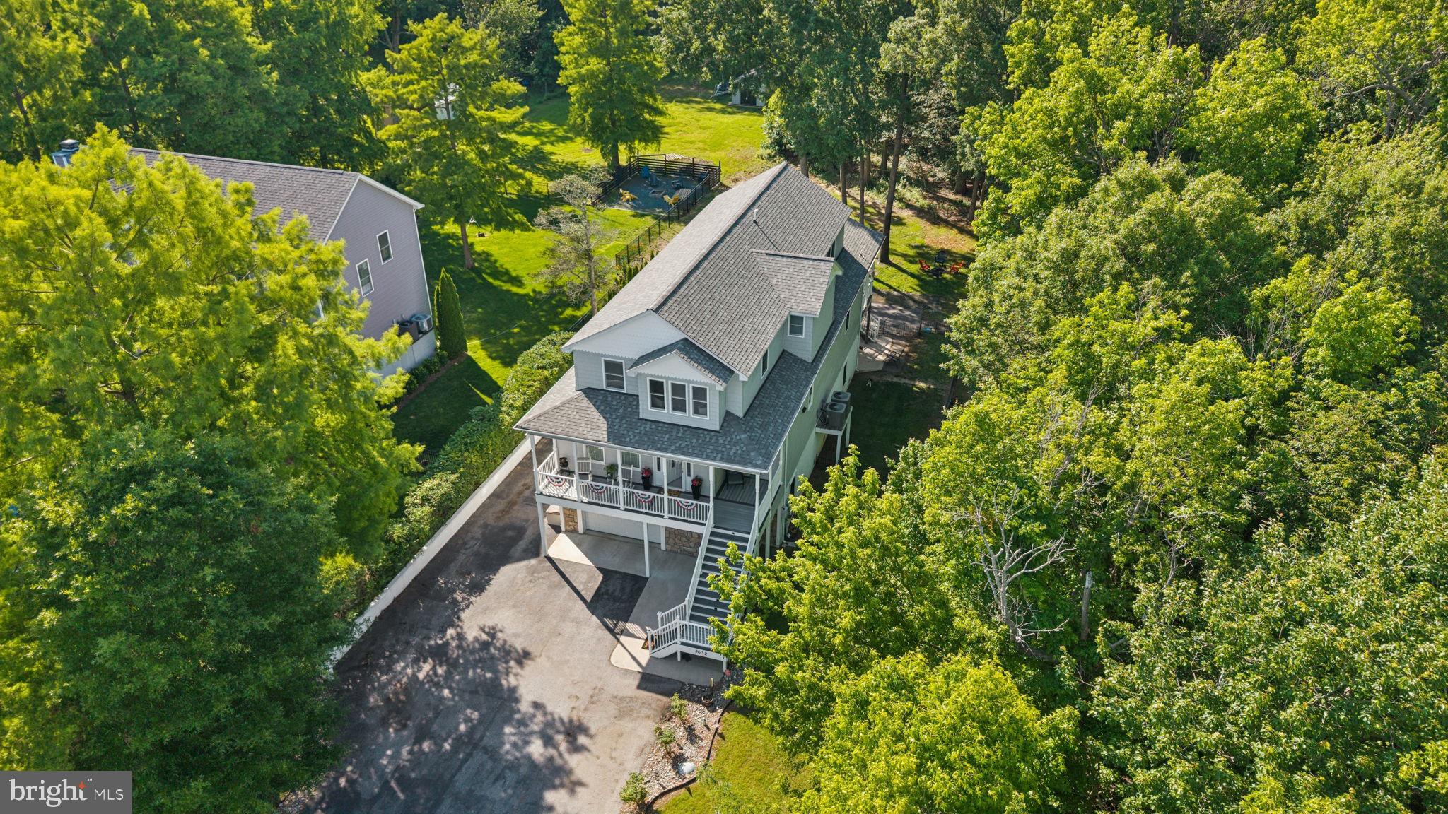 BOWLEYS QUARTERS - Residential