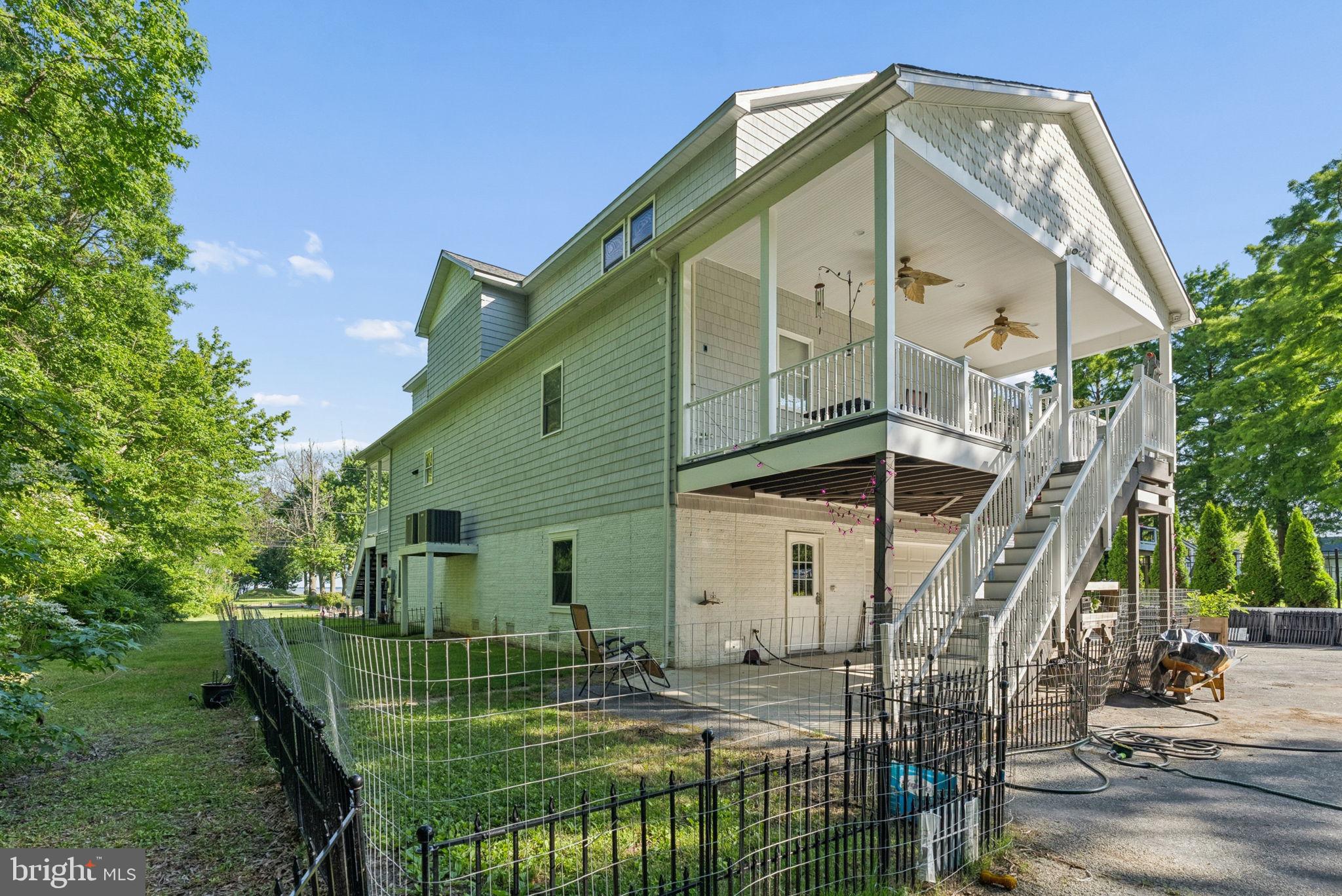 BOWLEYS QUARTERS - Residential