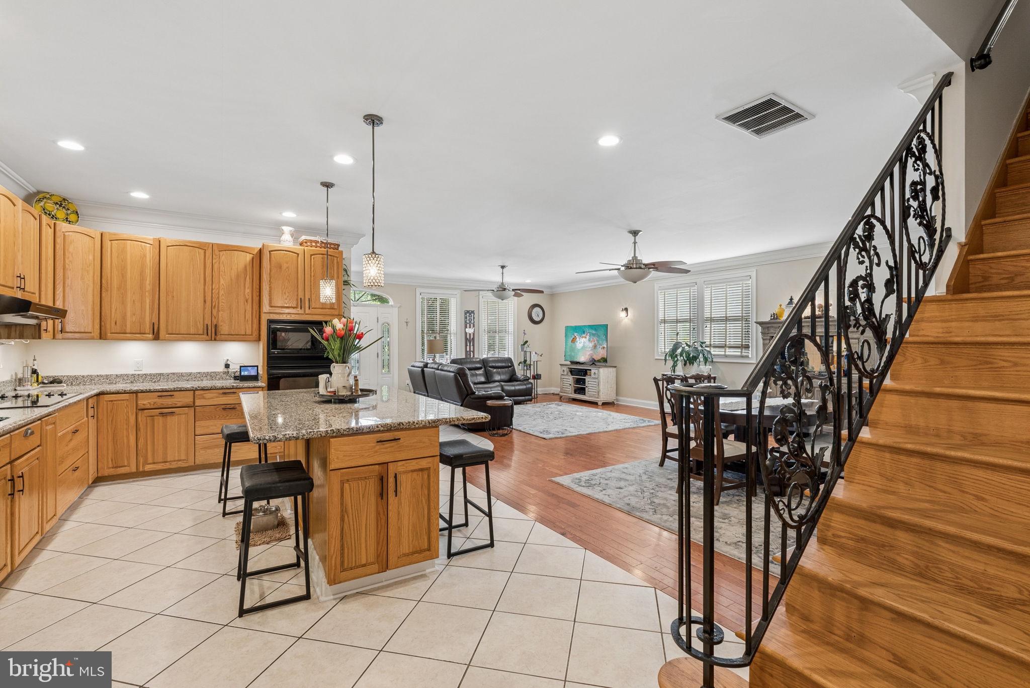 BOWLEYS QUARTERS - Residential