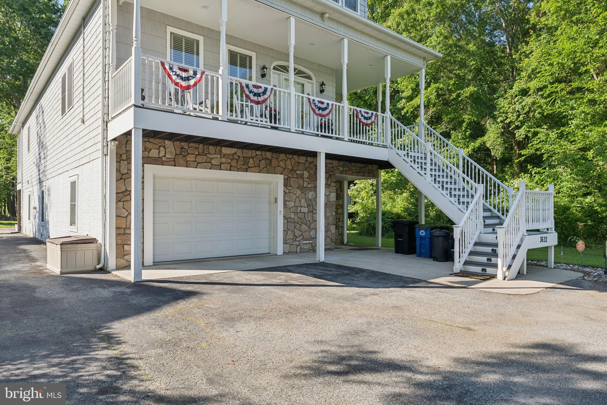 BOWLEYS QUARTERS - Residential