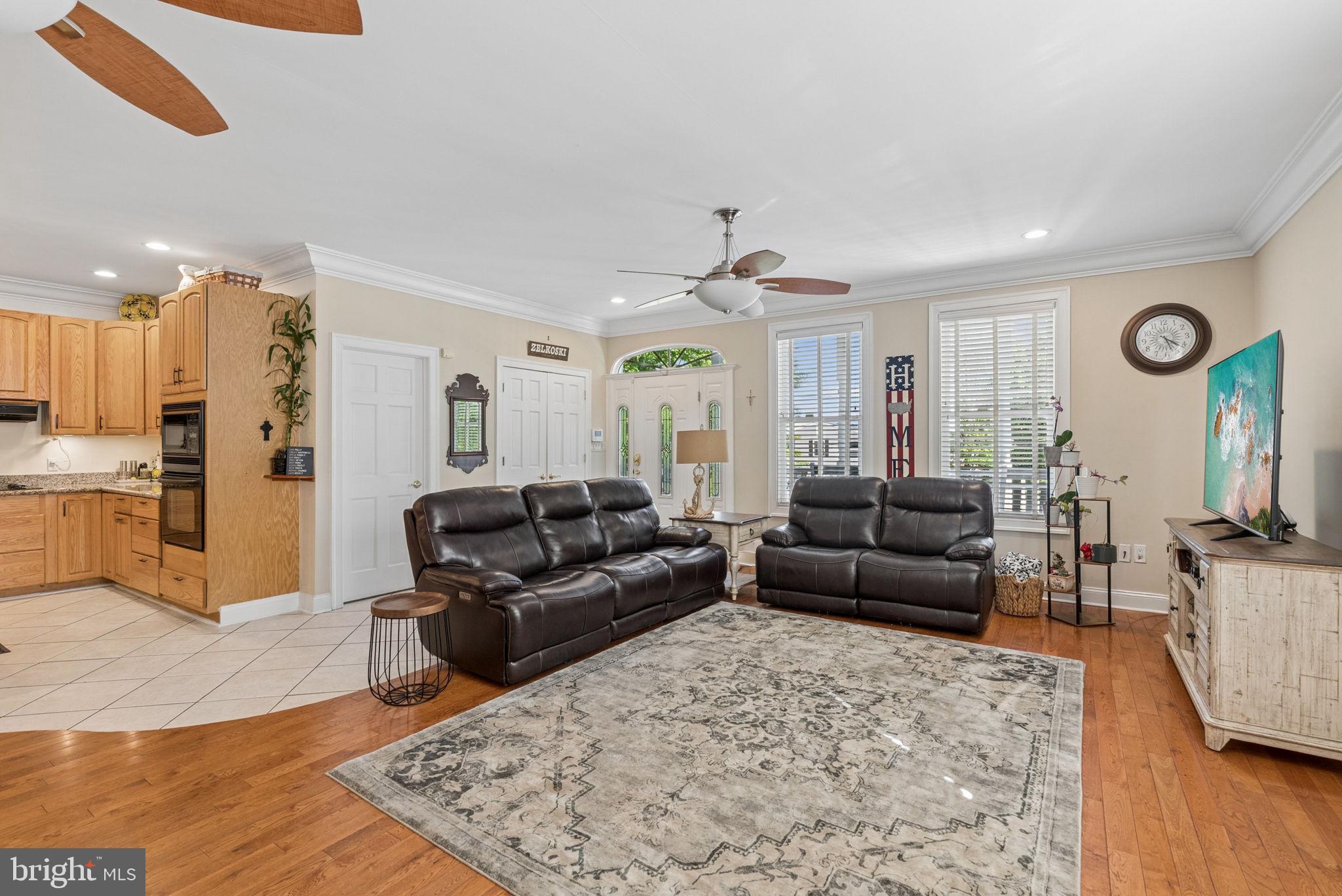 BOWLEYS QUARTERS - Residential