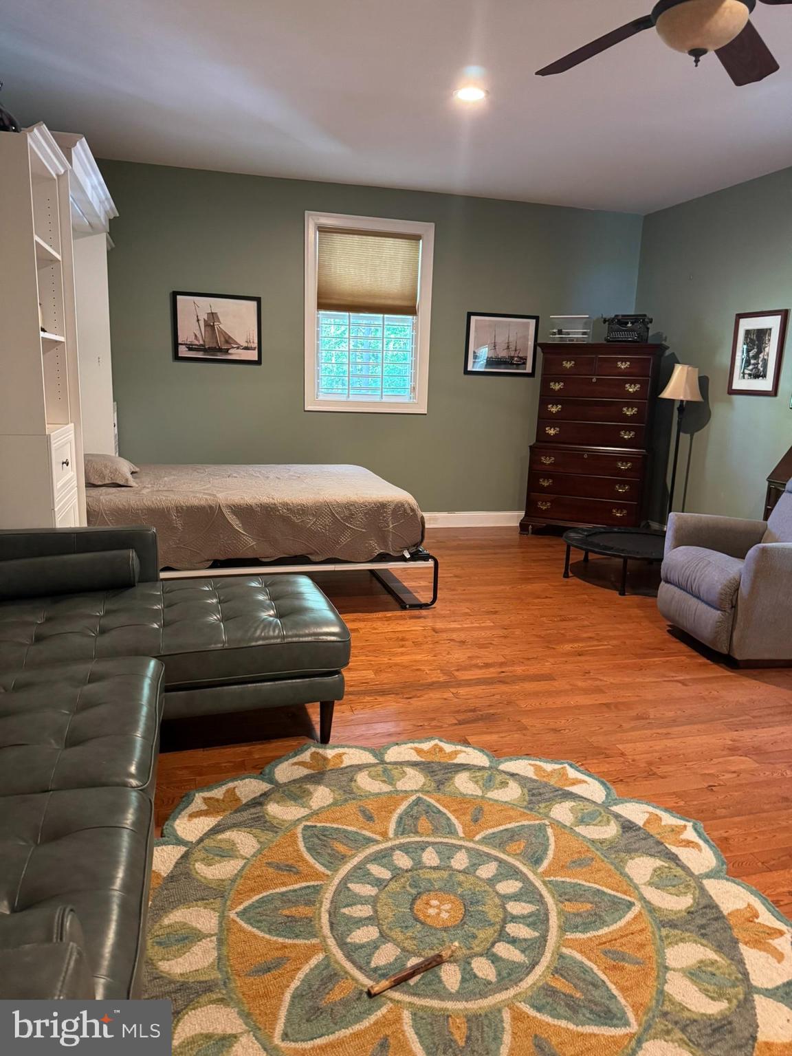 BOWLEYS QUARTERS - Residential