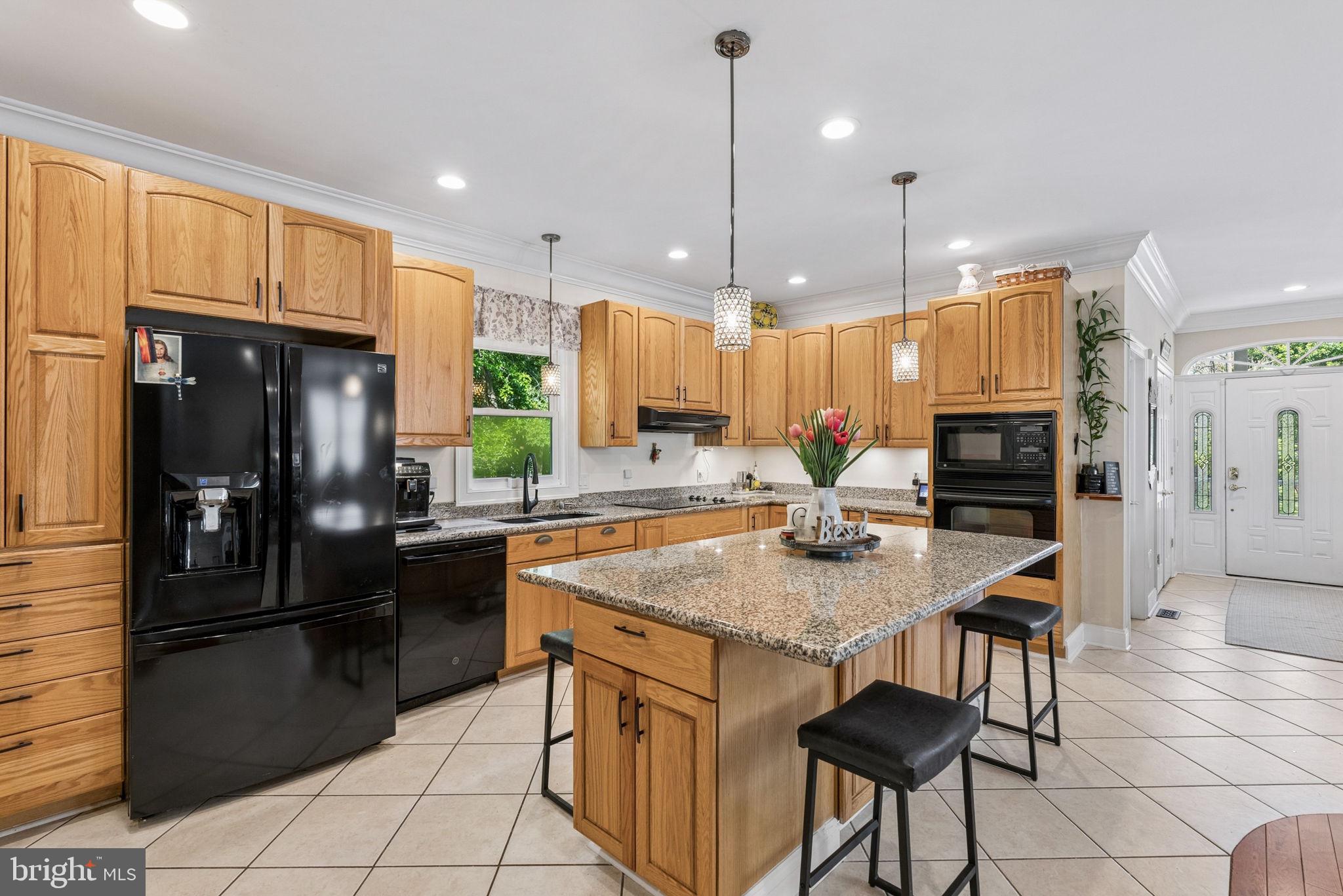 BOWLEYS QUARTERS - Residential