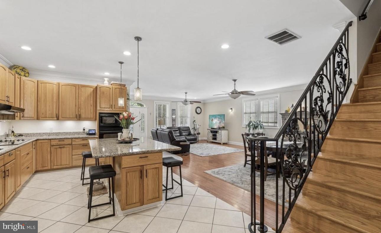 BOWLEYS QUARTERS - Residential