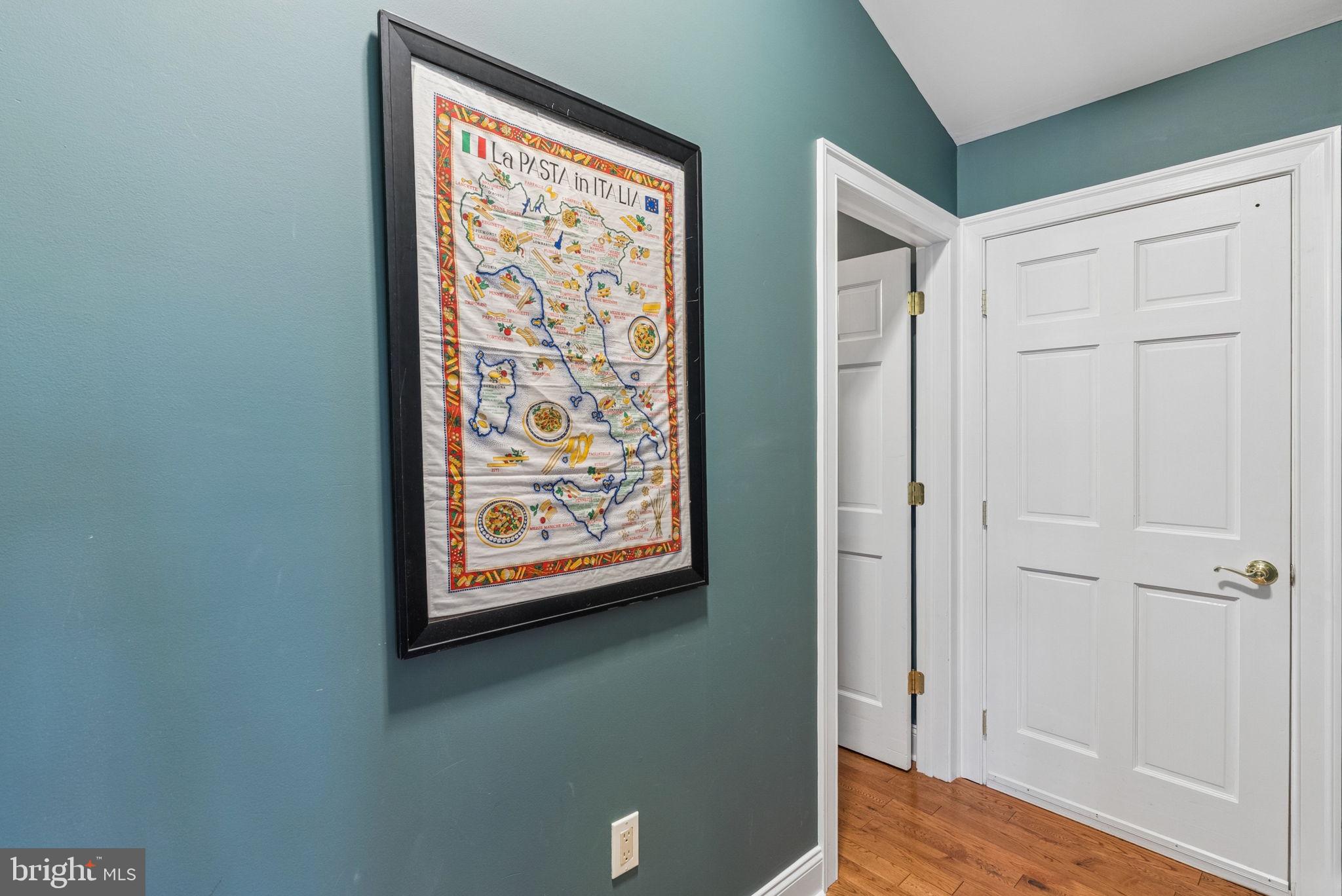 BOWLEYS QUARTERS - Residential