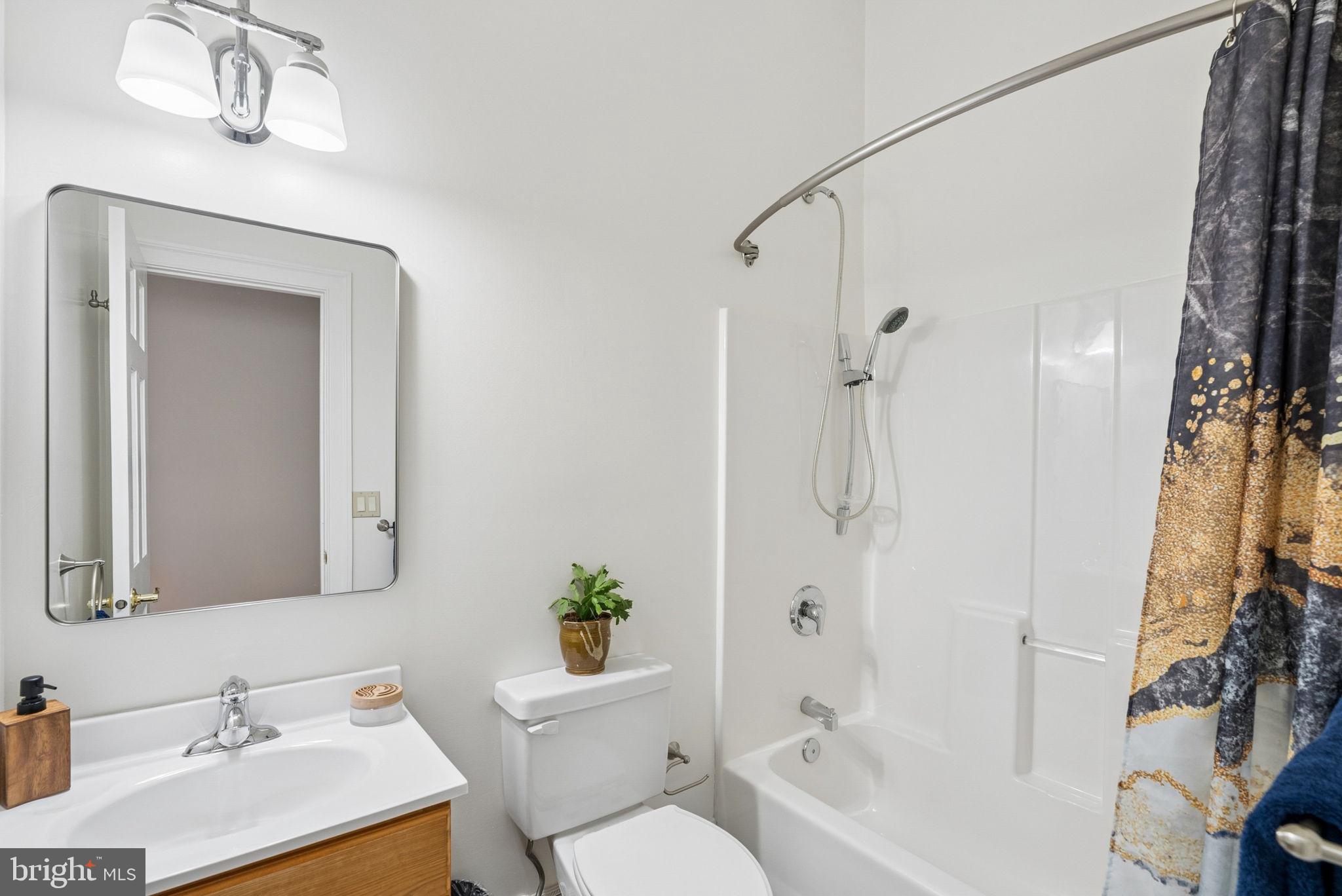 BOWLEYS QUARTERS - Residential