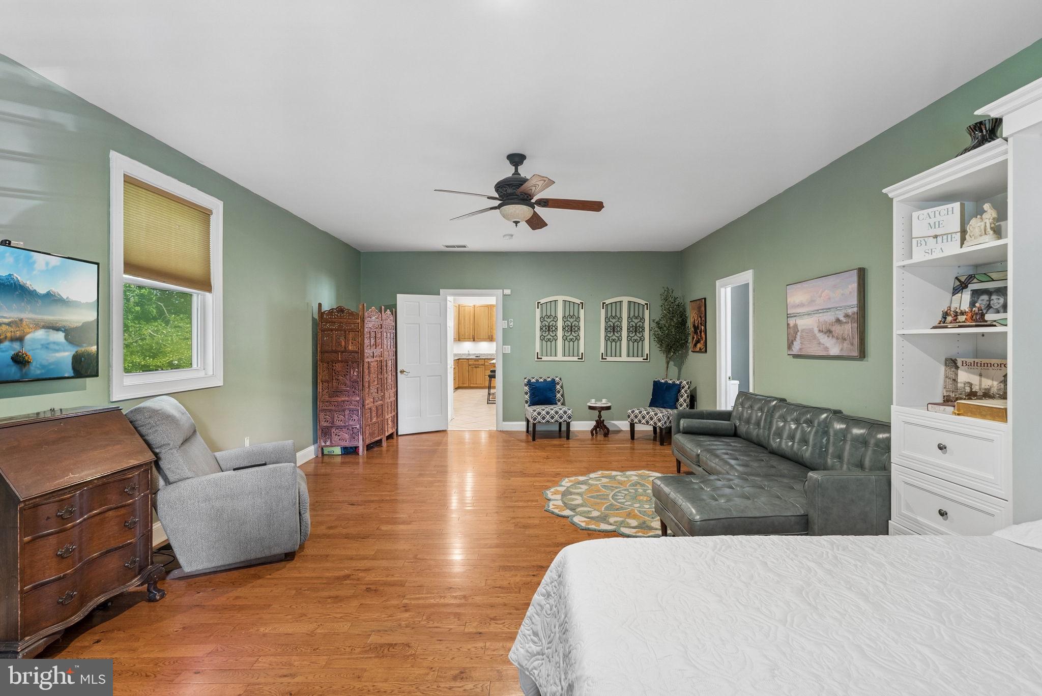 BOWLEYS QUARTERS - Residential
