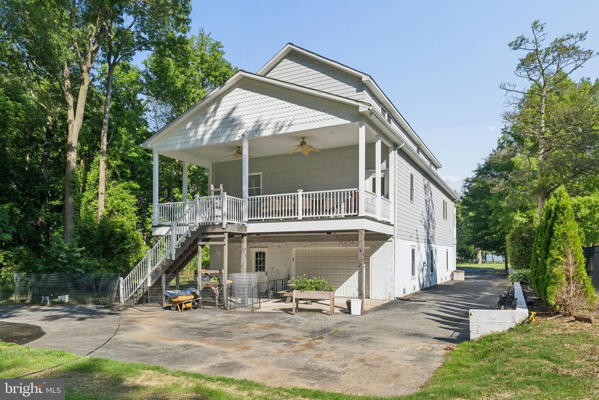 BOWLEYS QUARTERS - Residential