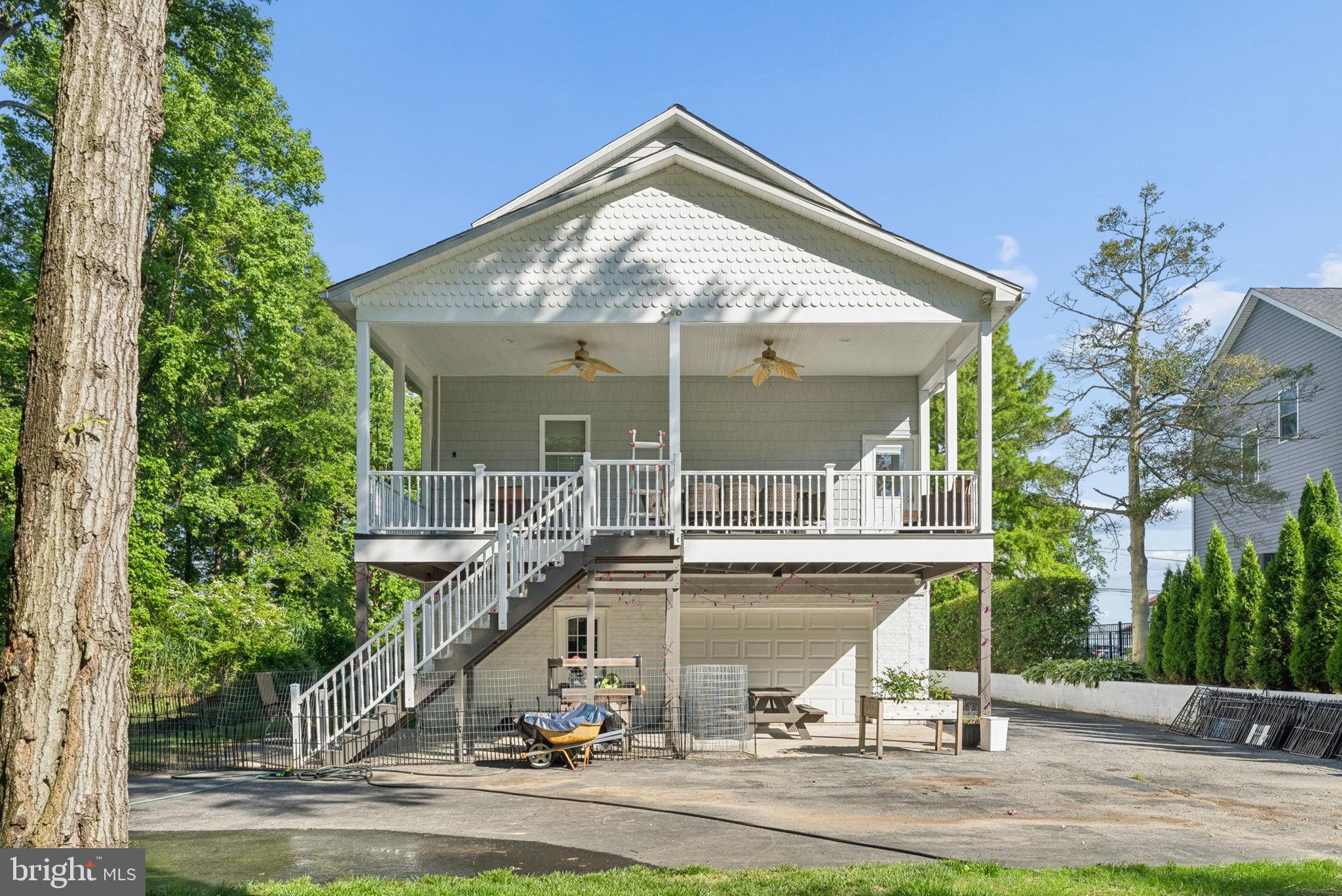 BOWLEYS QUARTERS - Residential