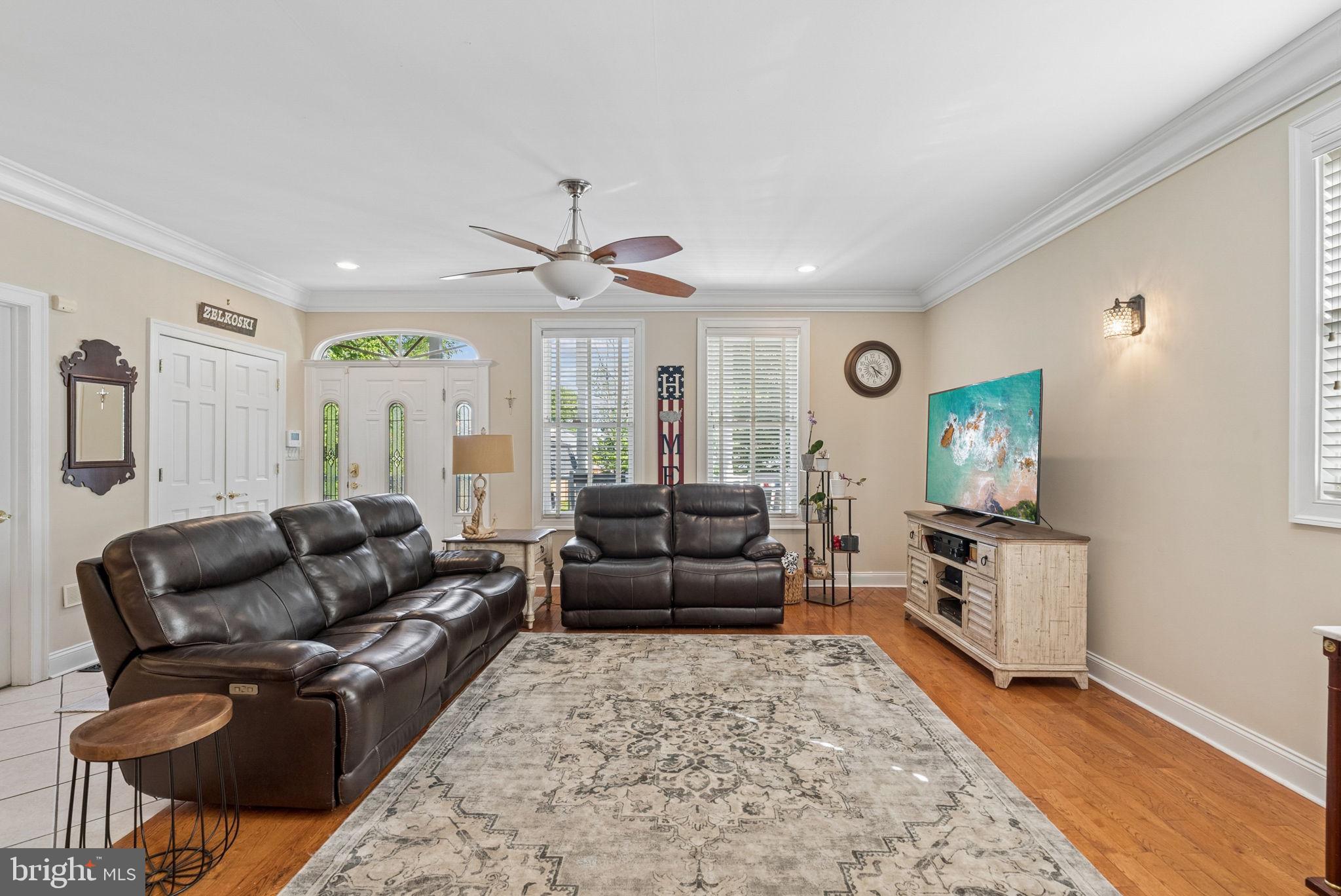 BOWLEYS QUARTERS - Residential