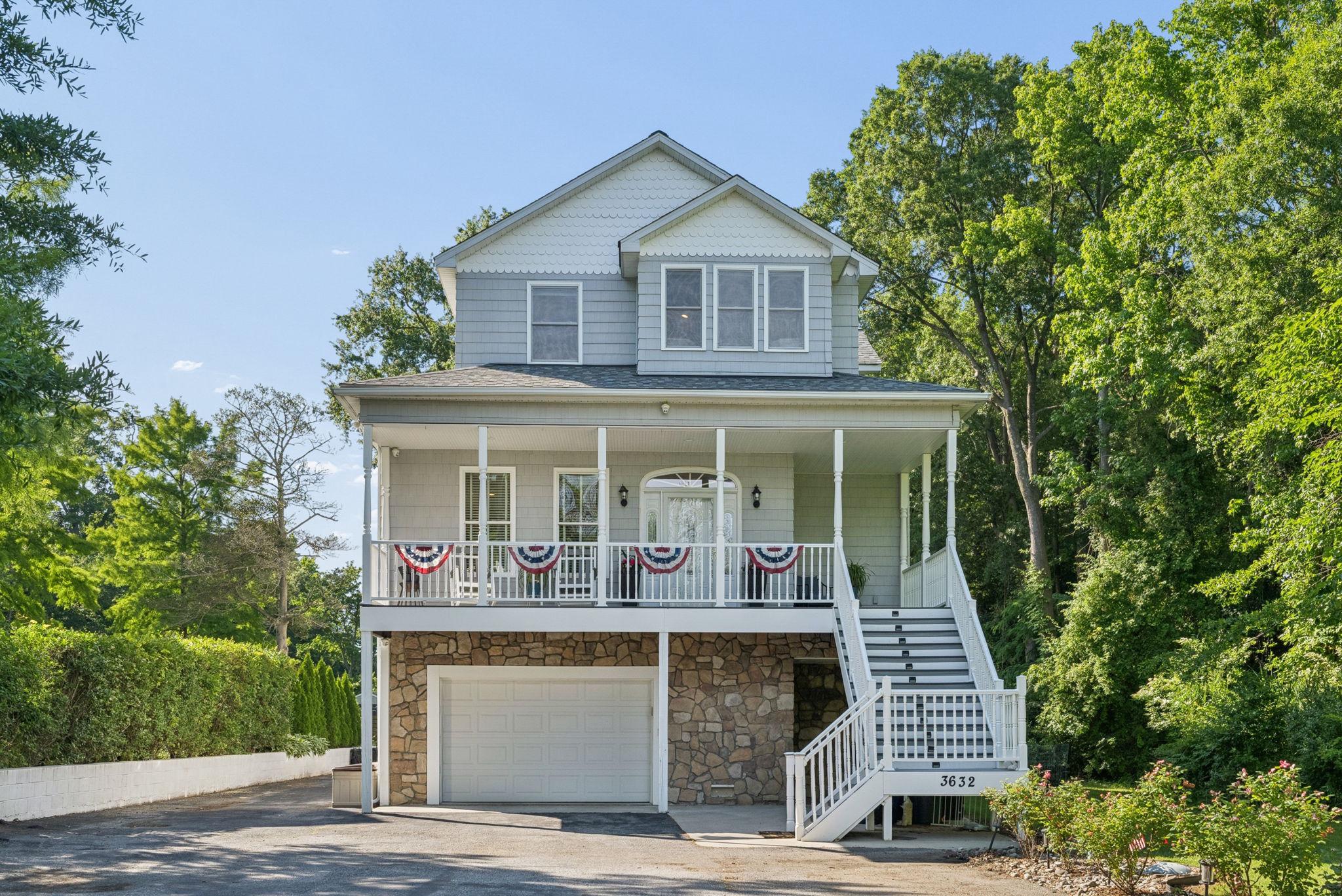 BOWLEYS QUARTERS - Residential