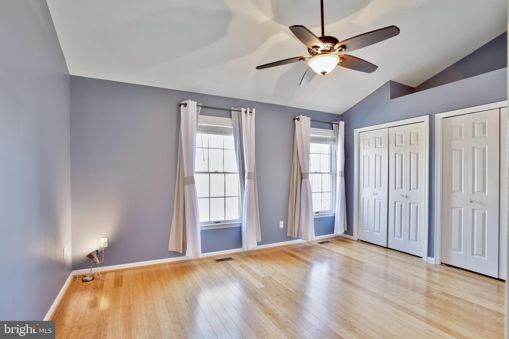 ASHBURN VILLAGE - Residential
