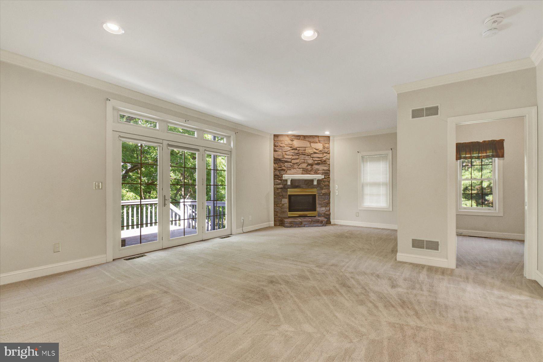 HUNTFIELD - Residential