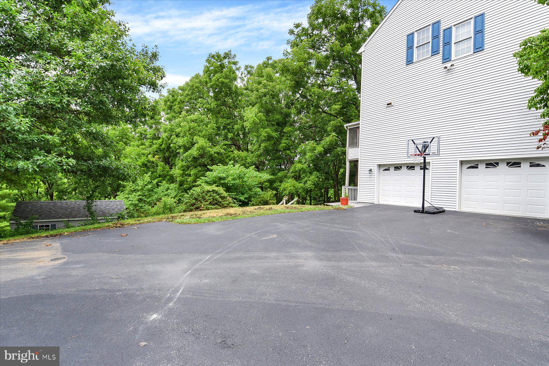HUNTFIELD - Residential