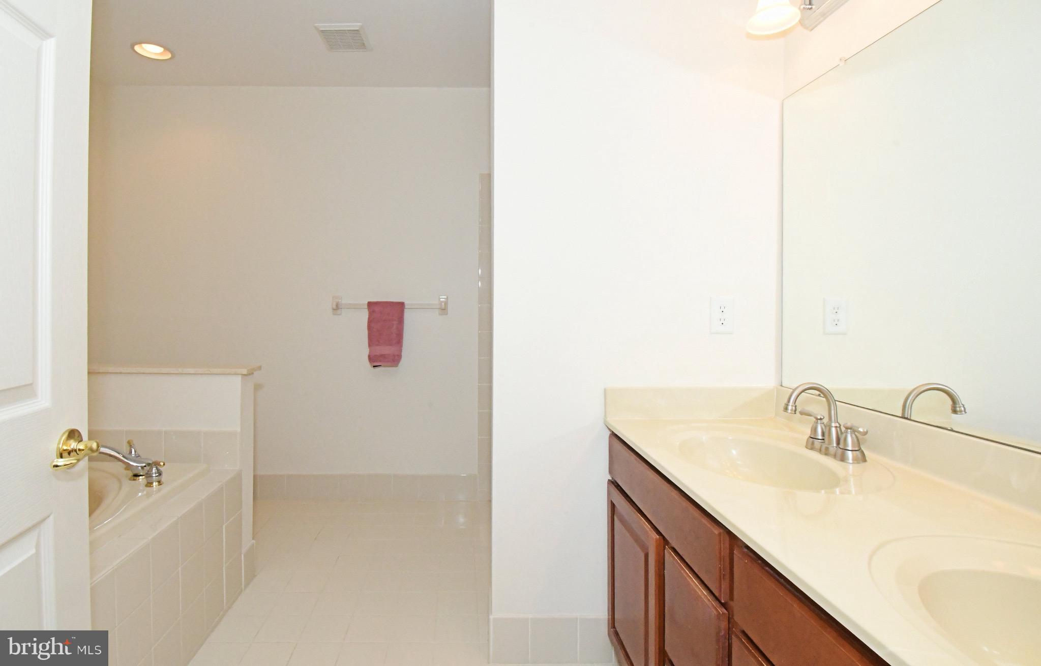 WILLISTOWN HUNT - Residential