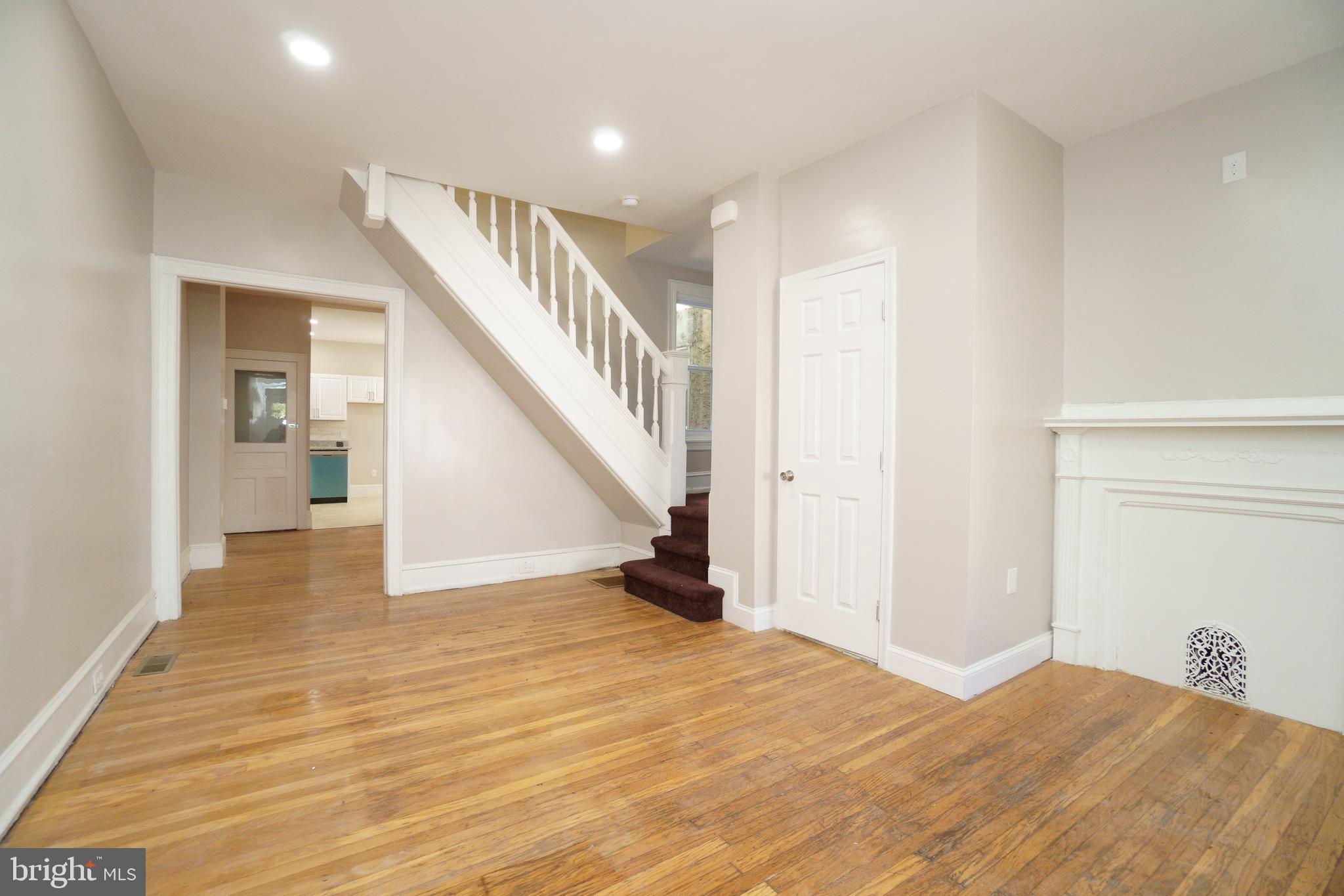 PHILADELPHIA (WEST) - Residential
