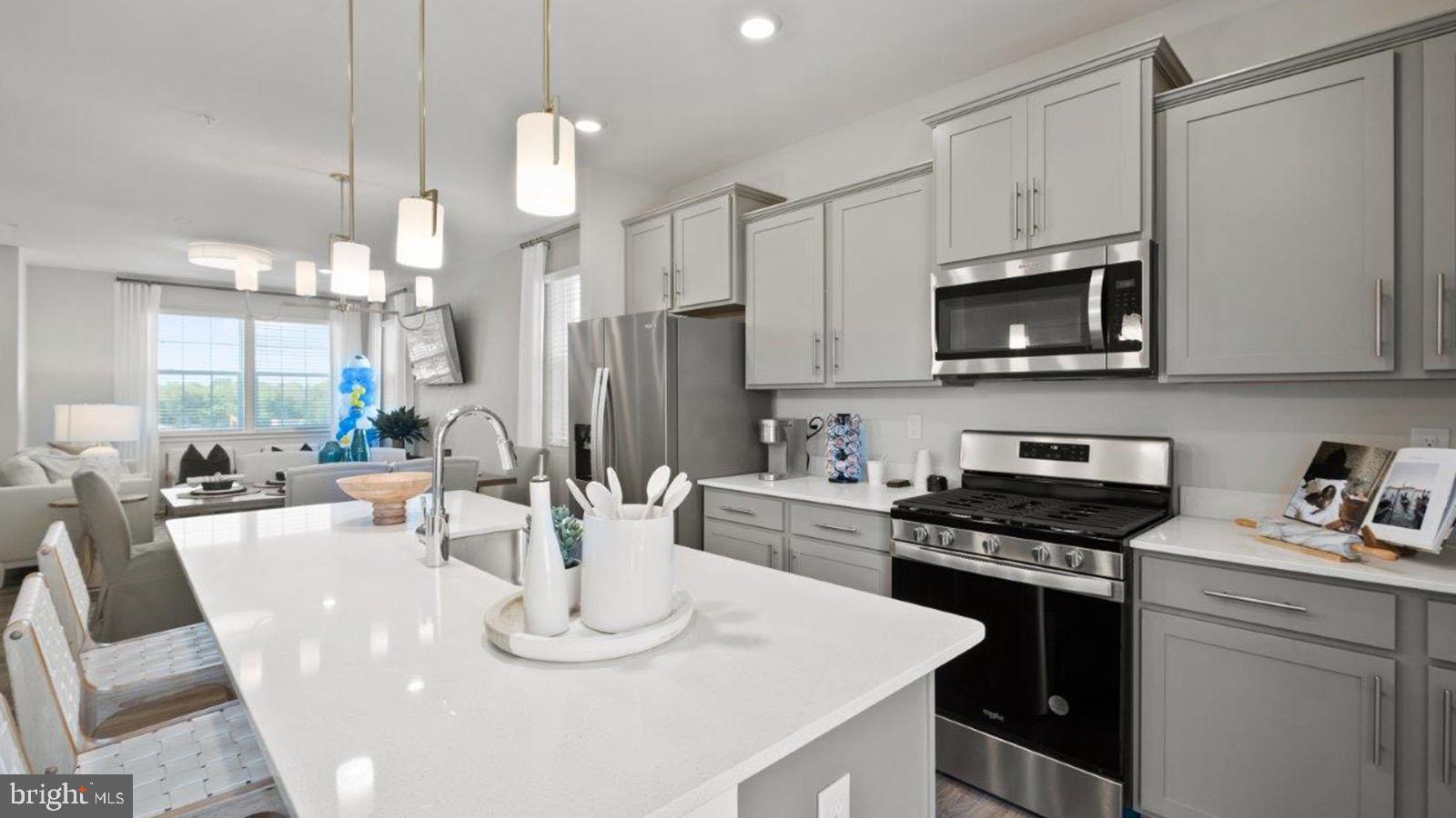SPRING HILLS - Residential