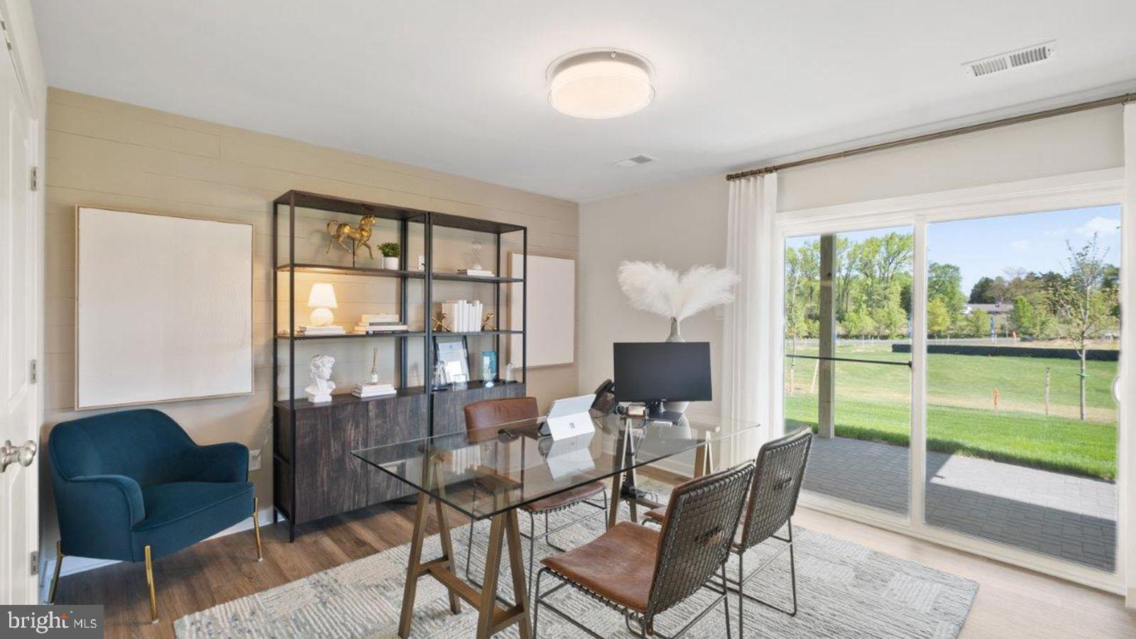 SPRING HILLS - Residential