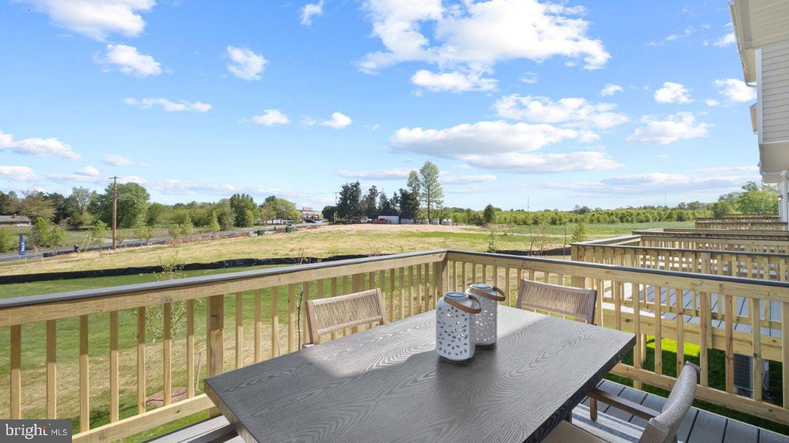 SPRING HILLS - Residential
