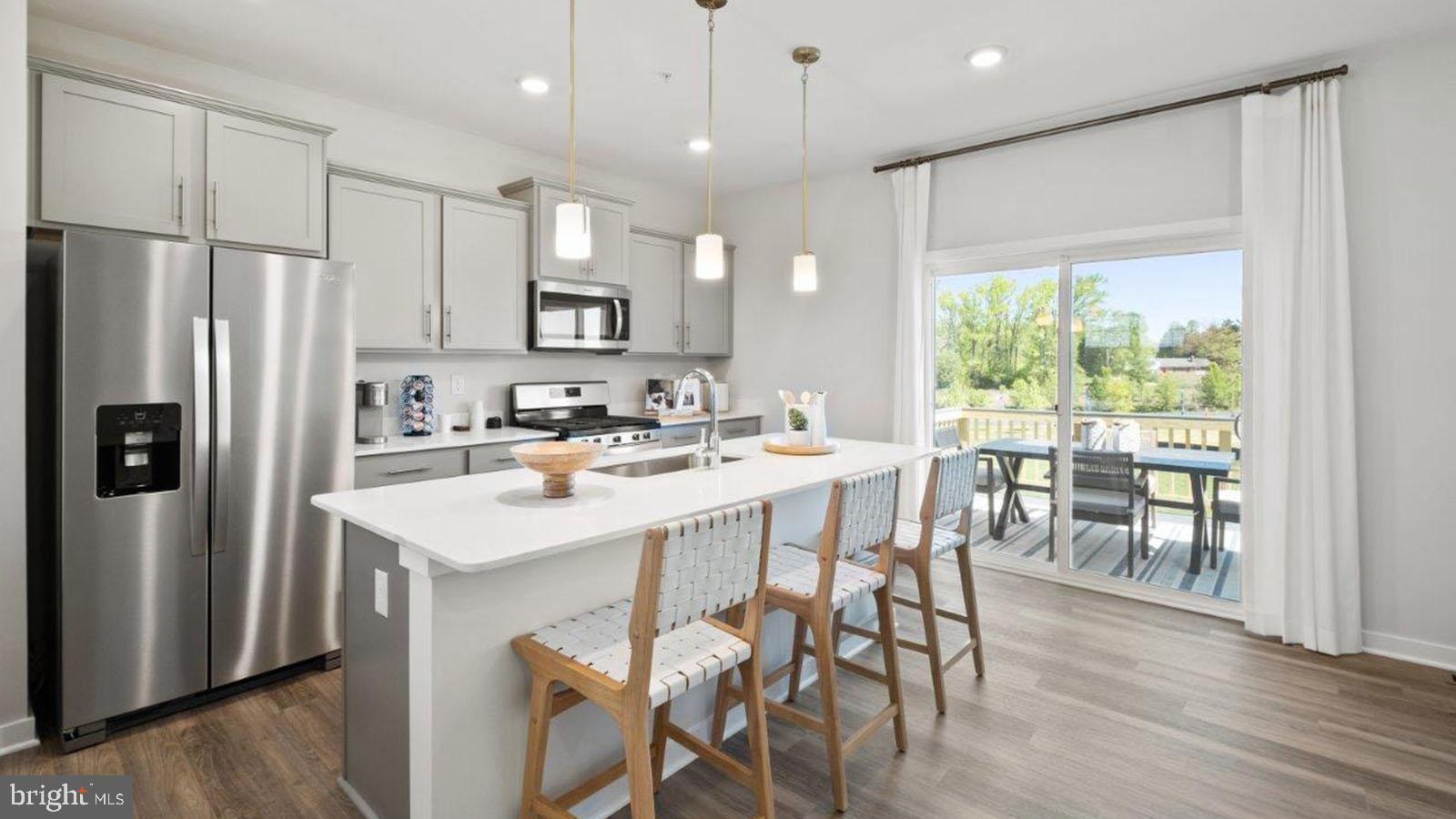 SPRING HILLS - Residential